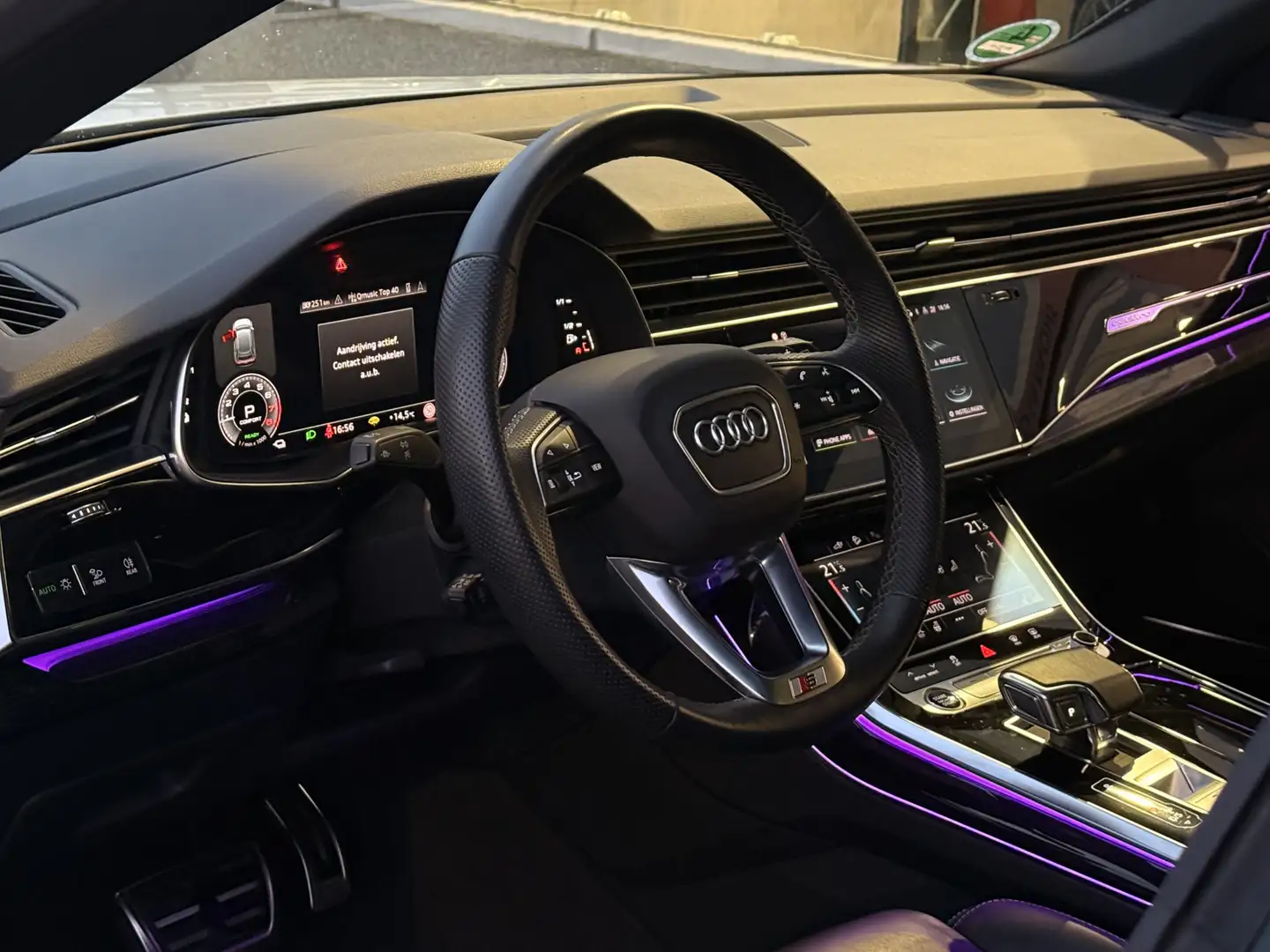 Audi Q8 55 TFSI e quattro Pro Line S | Pano | Leder | Soft - 2