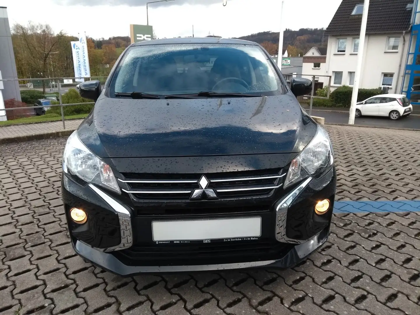 Mitsubishi Space Star 1.2 Spirit+ Schwarz - 2