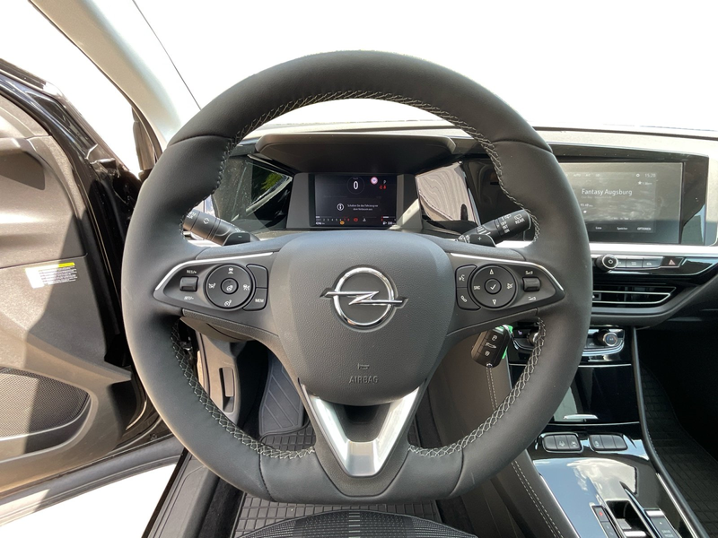 Opel Grandland 1.2 Turbo GS Line wenig KM Automatik — photo 14