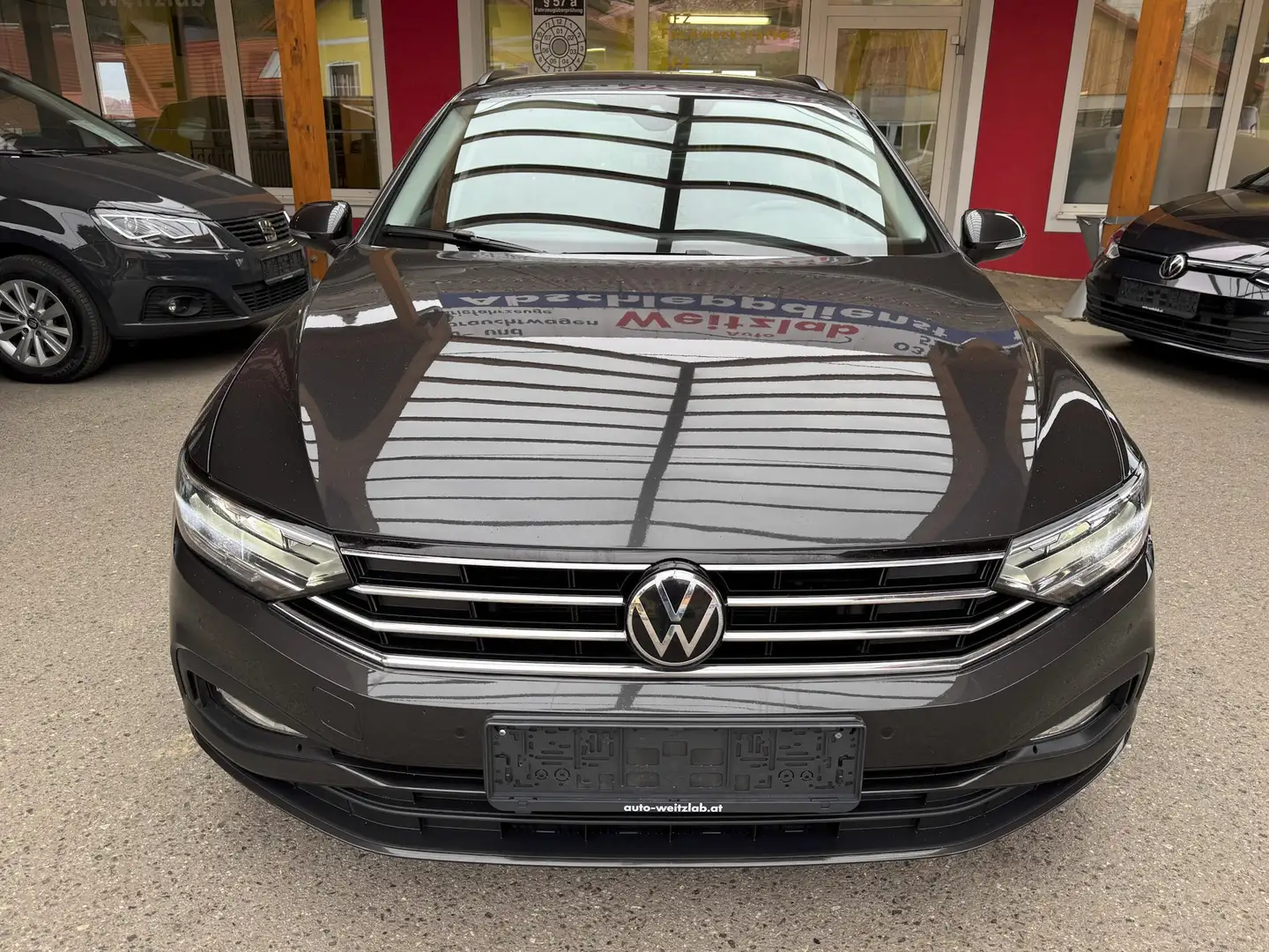 Volkswagen Passat Variant Conceptline 2,0 TDI *Automatik* Grau - 2
