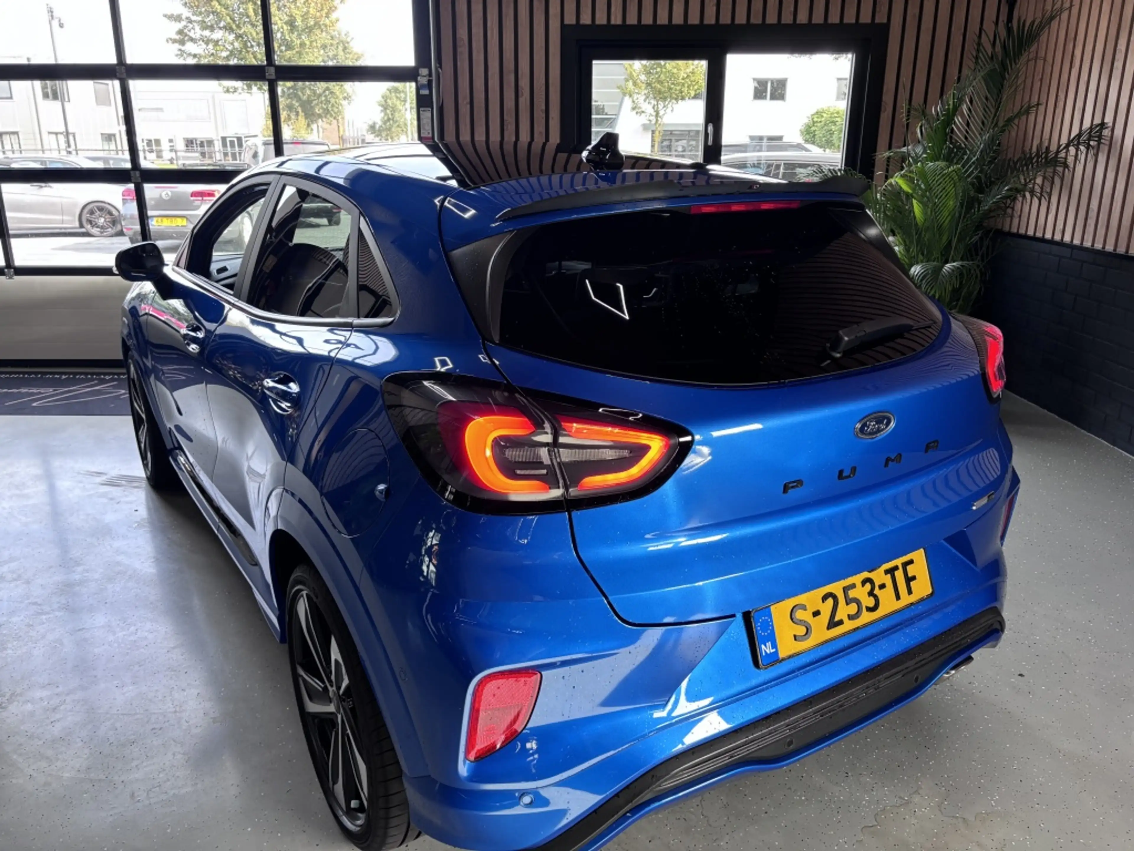 Ford Puma Ford Puma 1.0 AUTOMAAT/VOLL/PANO/KEYLESS/B&O/ST-LI — photo 3