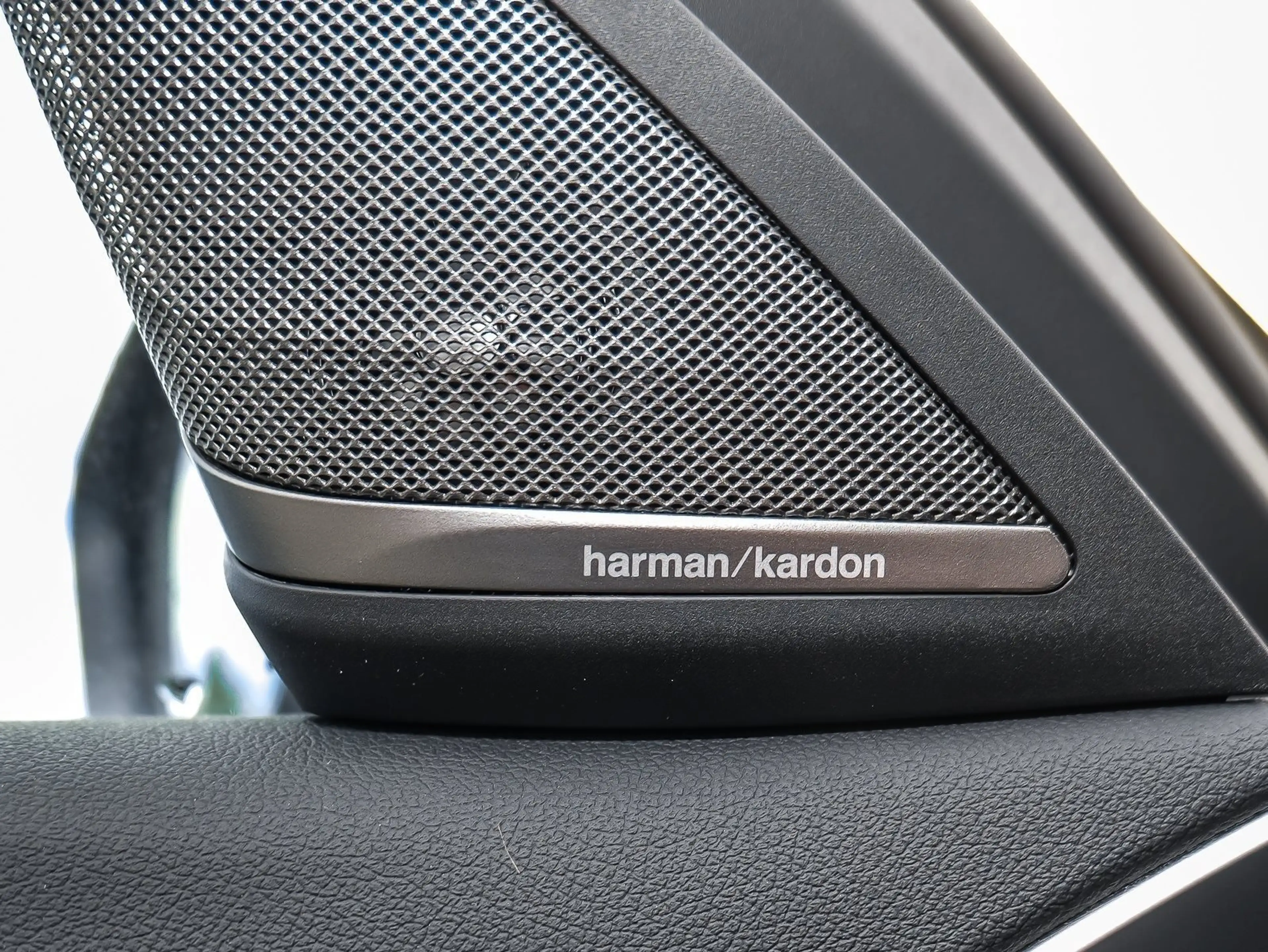BMW 540 d xDrive Touring M Sport HUD PANO ACC AHK LM — photo 14