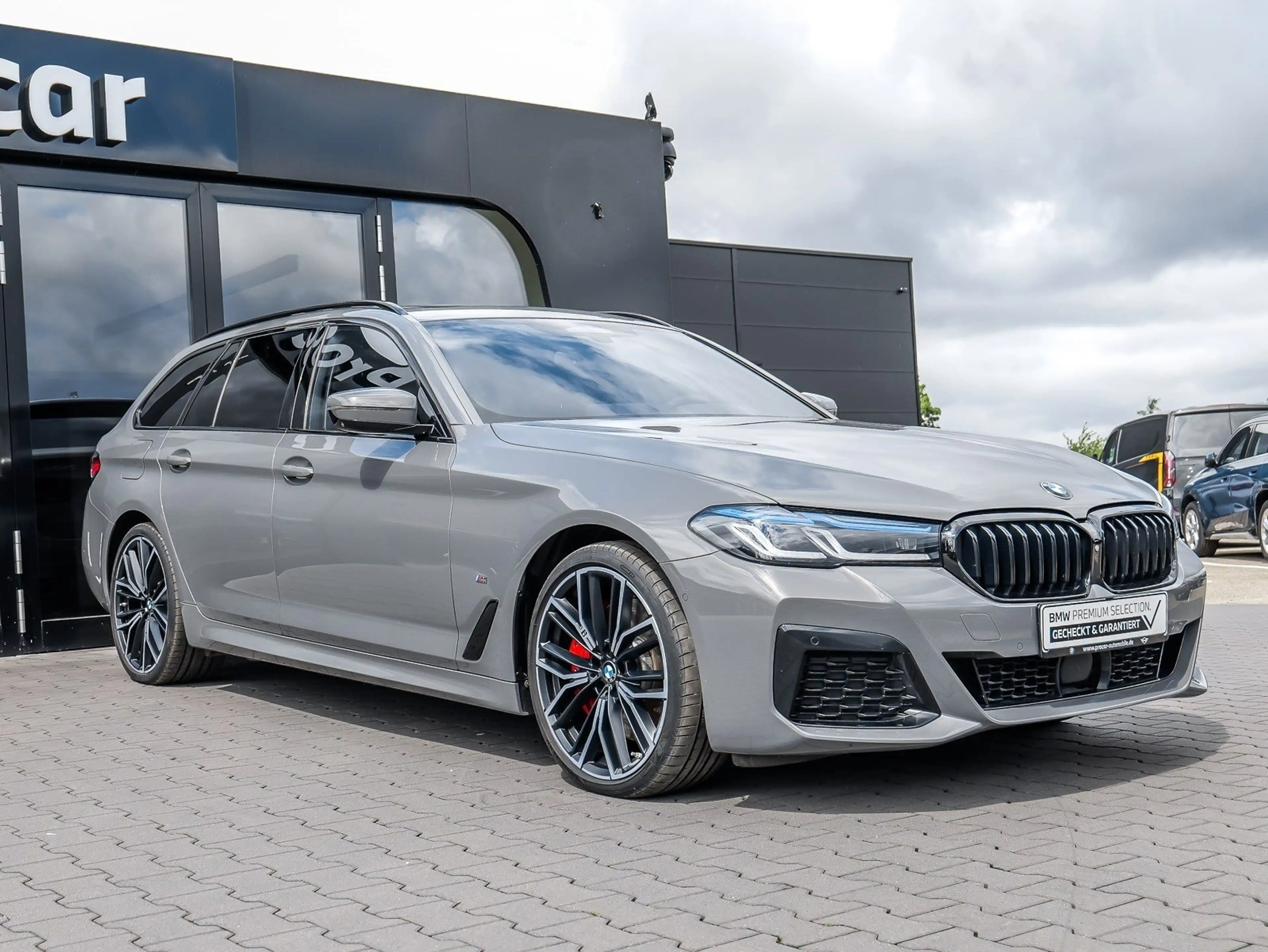 BMW 540 d xDrive Touring M Sport HUD PANO ACC AHK LM — photo 6