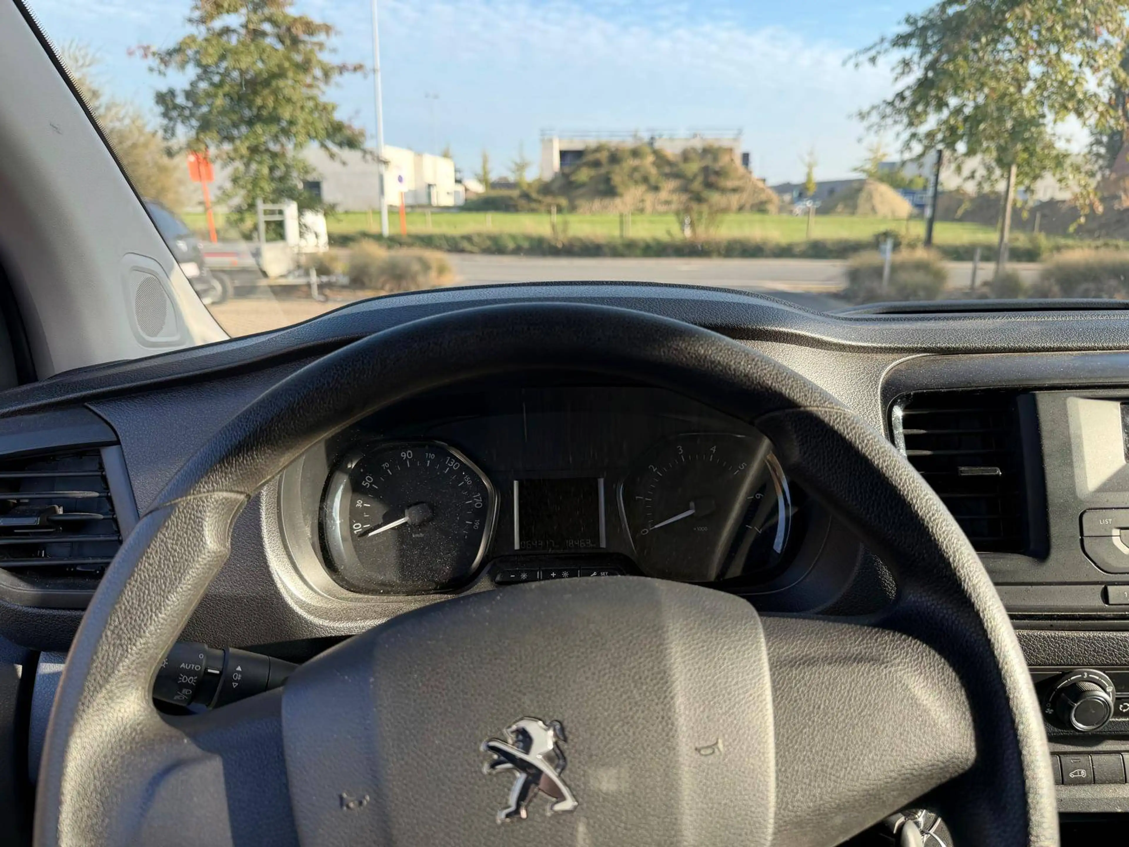 Peugeot Expert 2.0 BlueHDi L2 Standard Pro S — photo 8