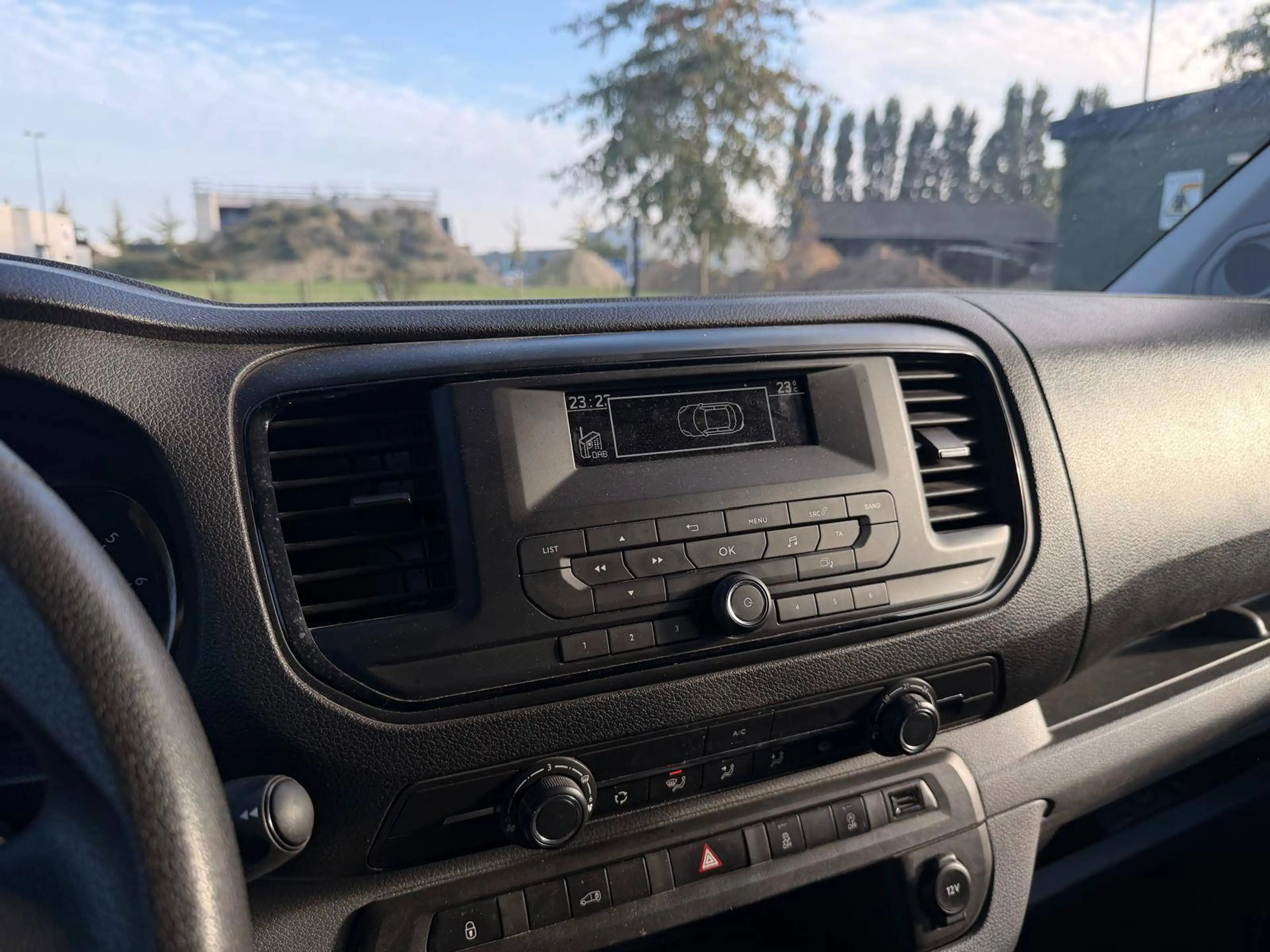 Peugeot Expert 2.0 BlueHDi L2 Standard Pro S — photo 9