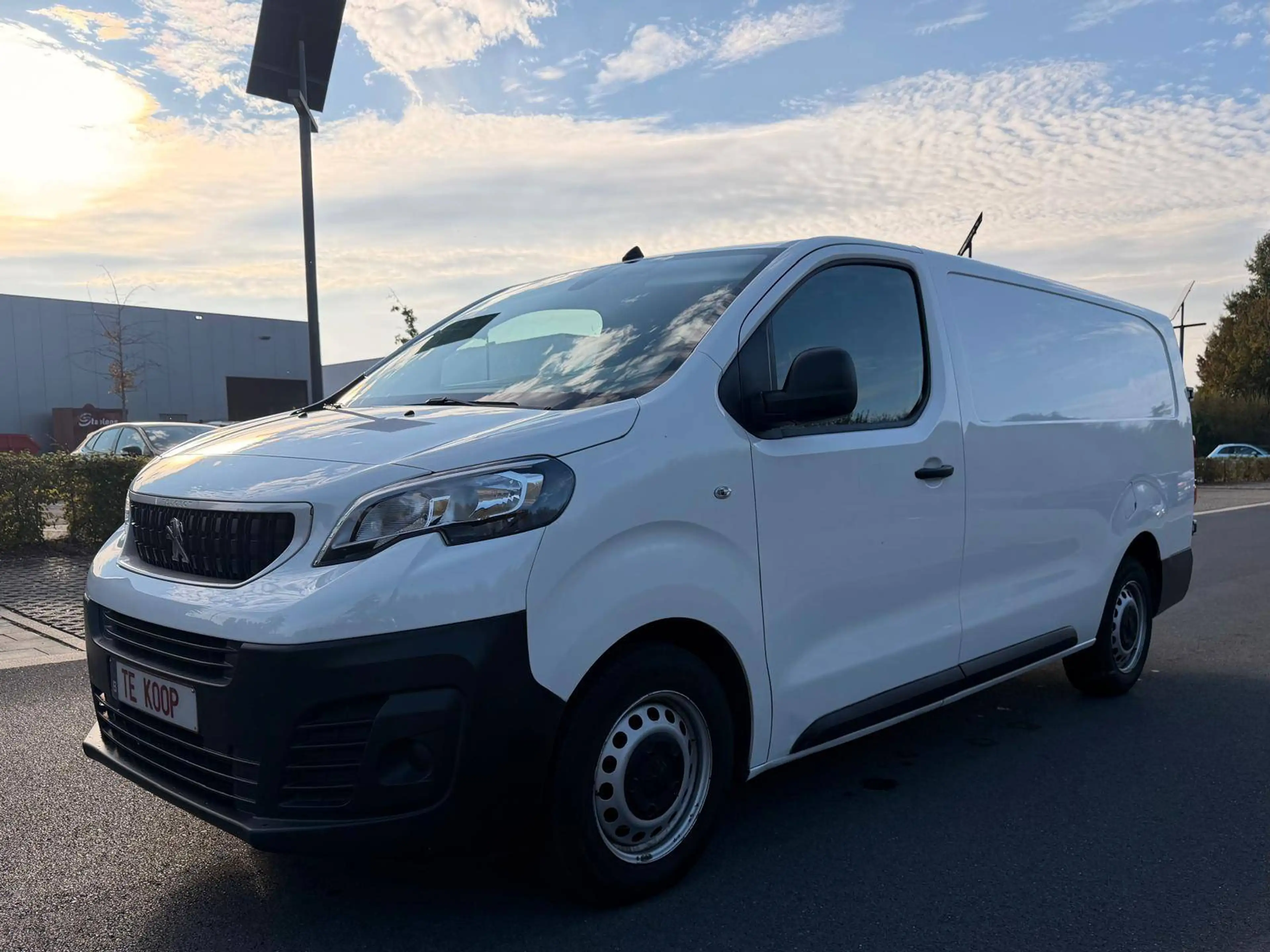 Peugeot Expert 2.0 BlueHDi L2 Standard Pro S — photo 2