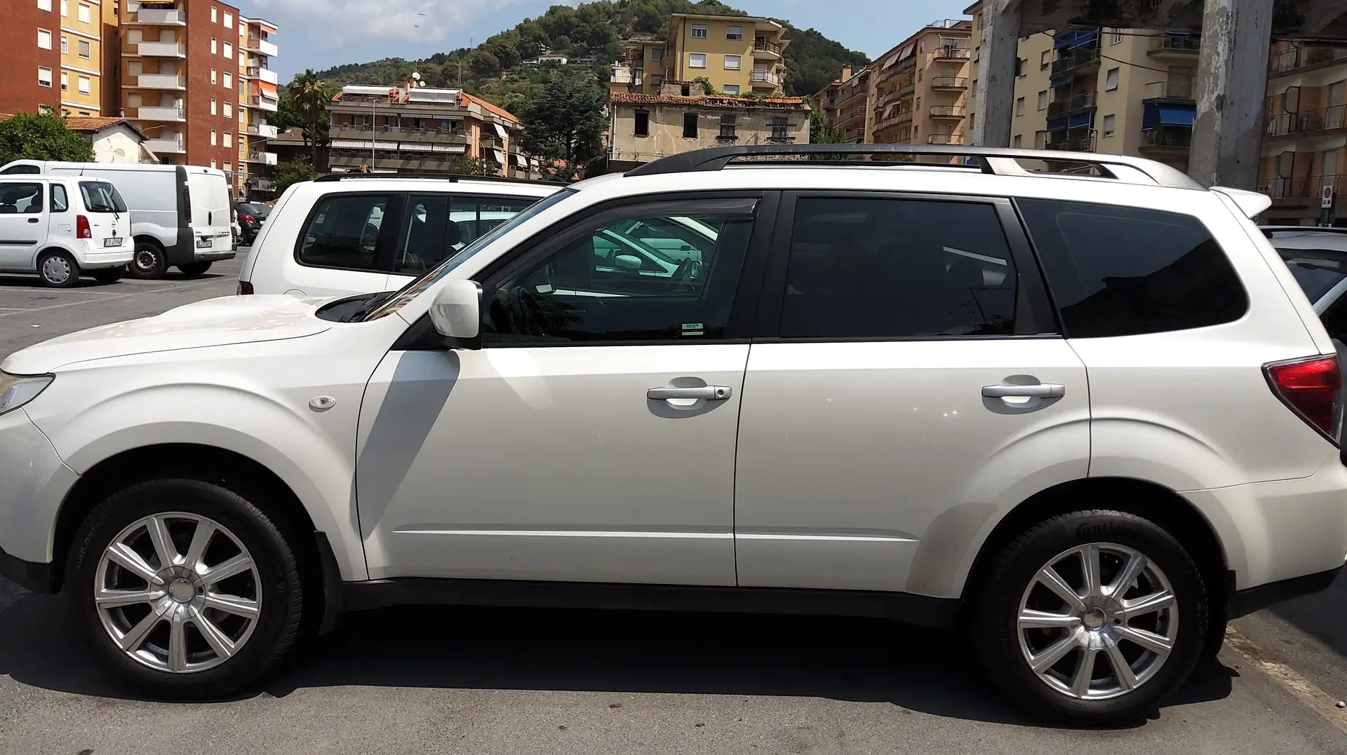 Subaru Forester Forester 2.0d XS 6mt Bianco - 1