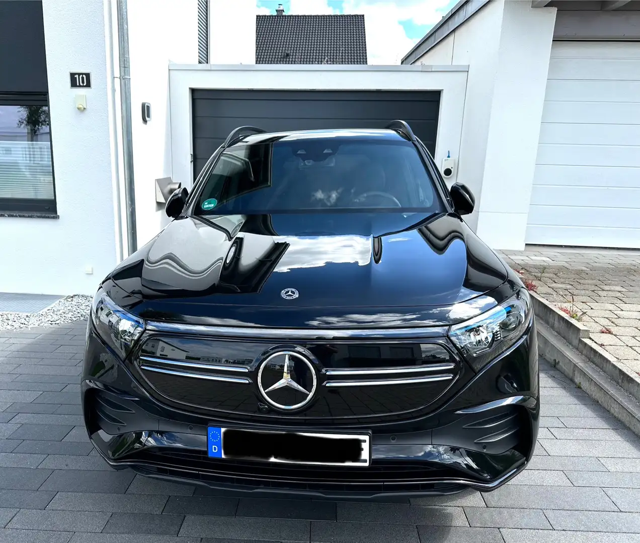 Mercedes-Benz EQB 350 4Matic AMG Line 7-Sitzer 8-fach *unfallfrei* Leder Noir - 2