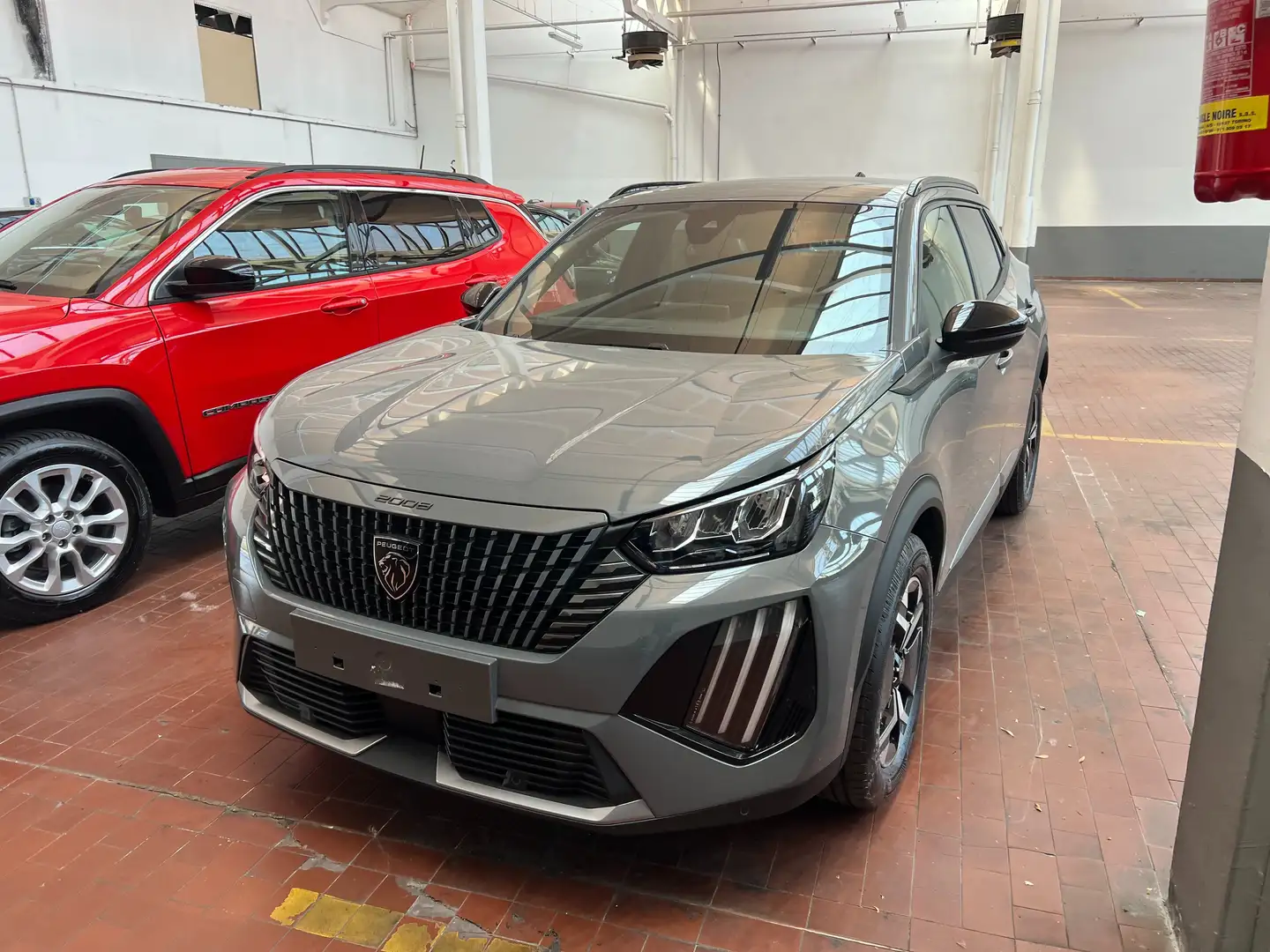 Peugeot 2008 2008 1.2 puretech Allure s - 1