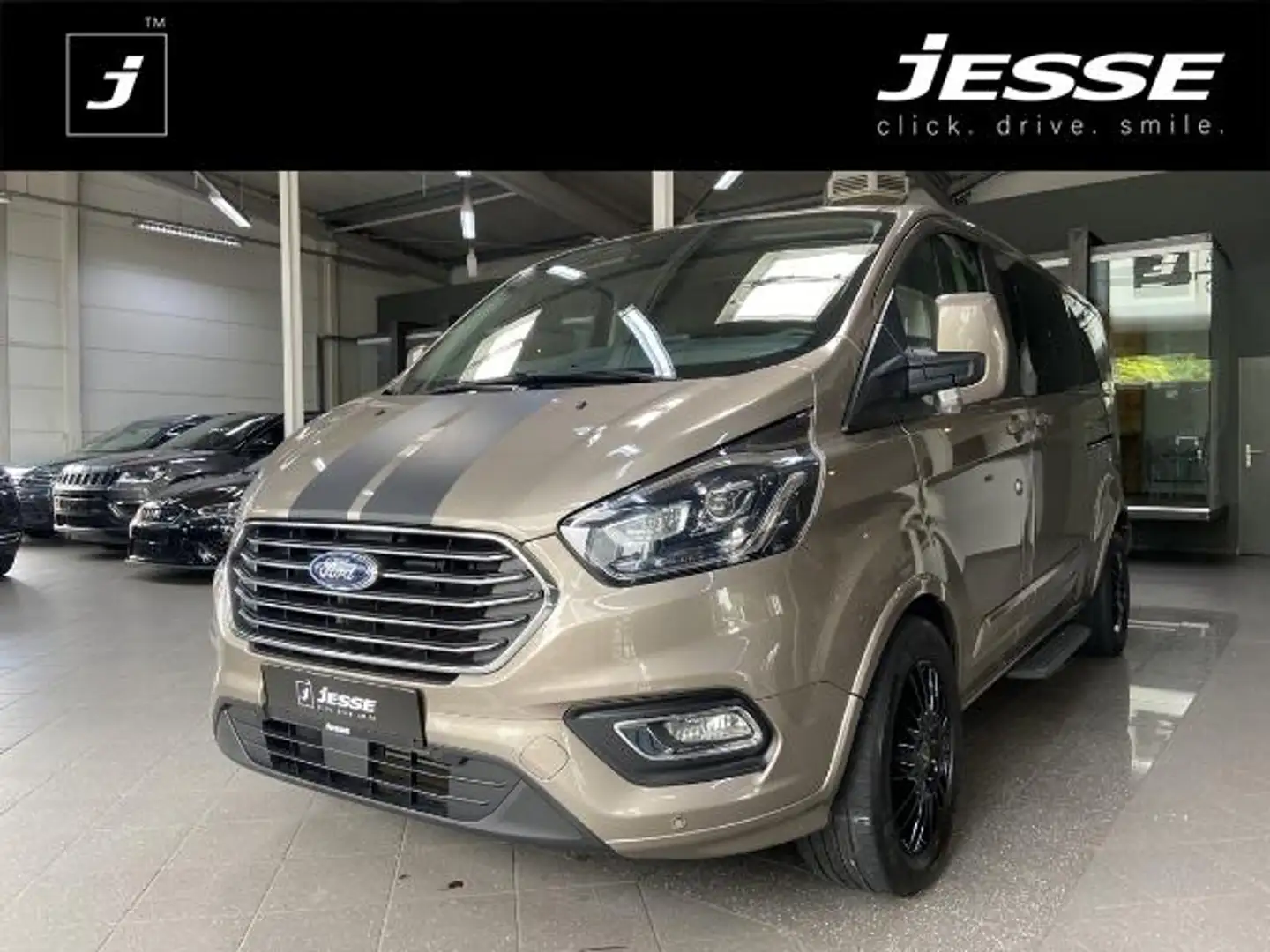 Ford Tourneo Custom 2.0 TDCi L2 Titanium Xenon Temp AHK R.Cam Argent - 1