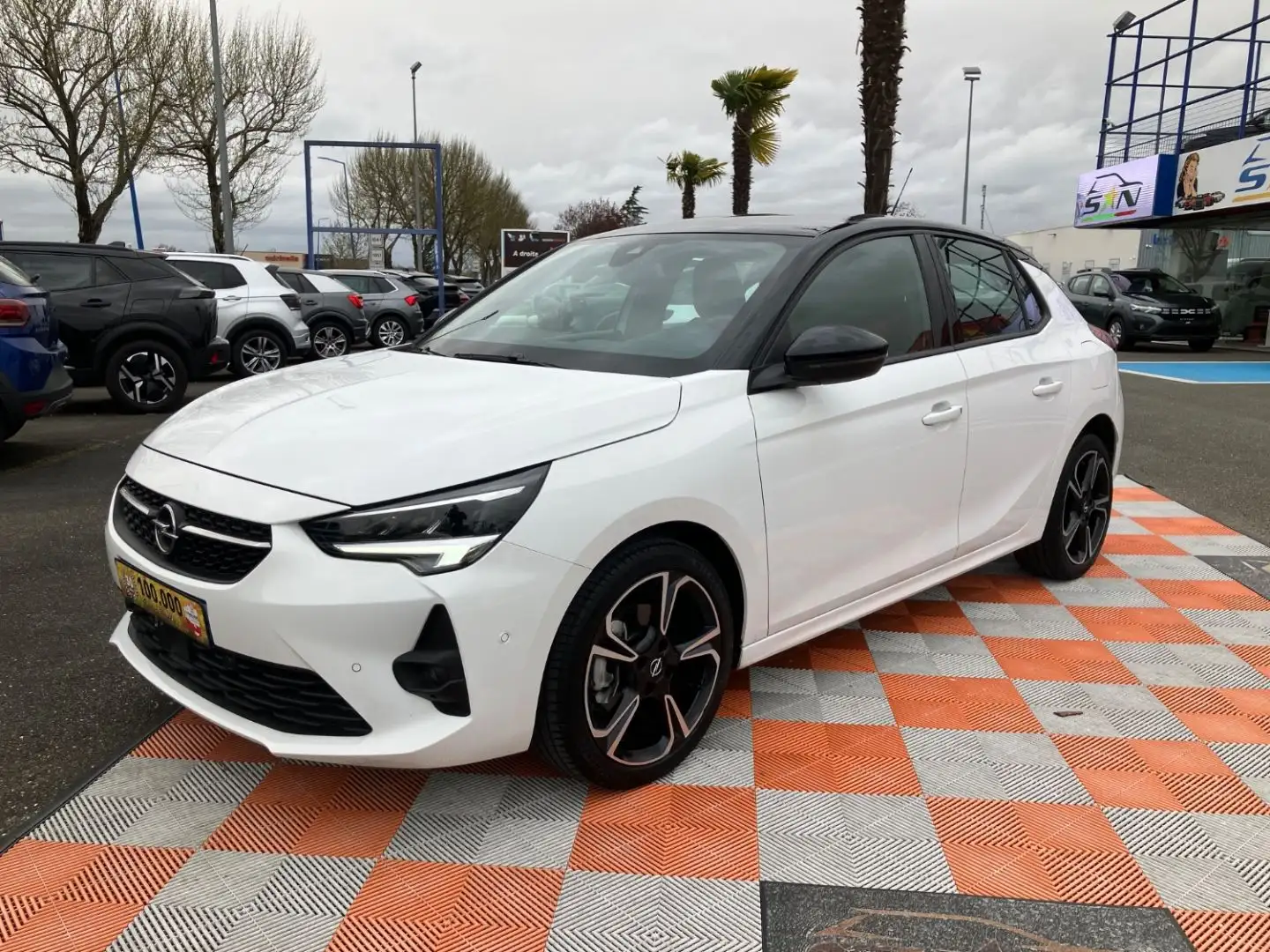 Opel Corsa 1.2 TURBO 100 BV6 GS LINE Caméra JA 17\u0026amp;qu Blanc - 2