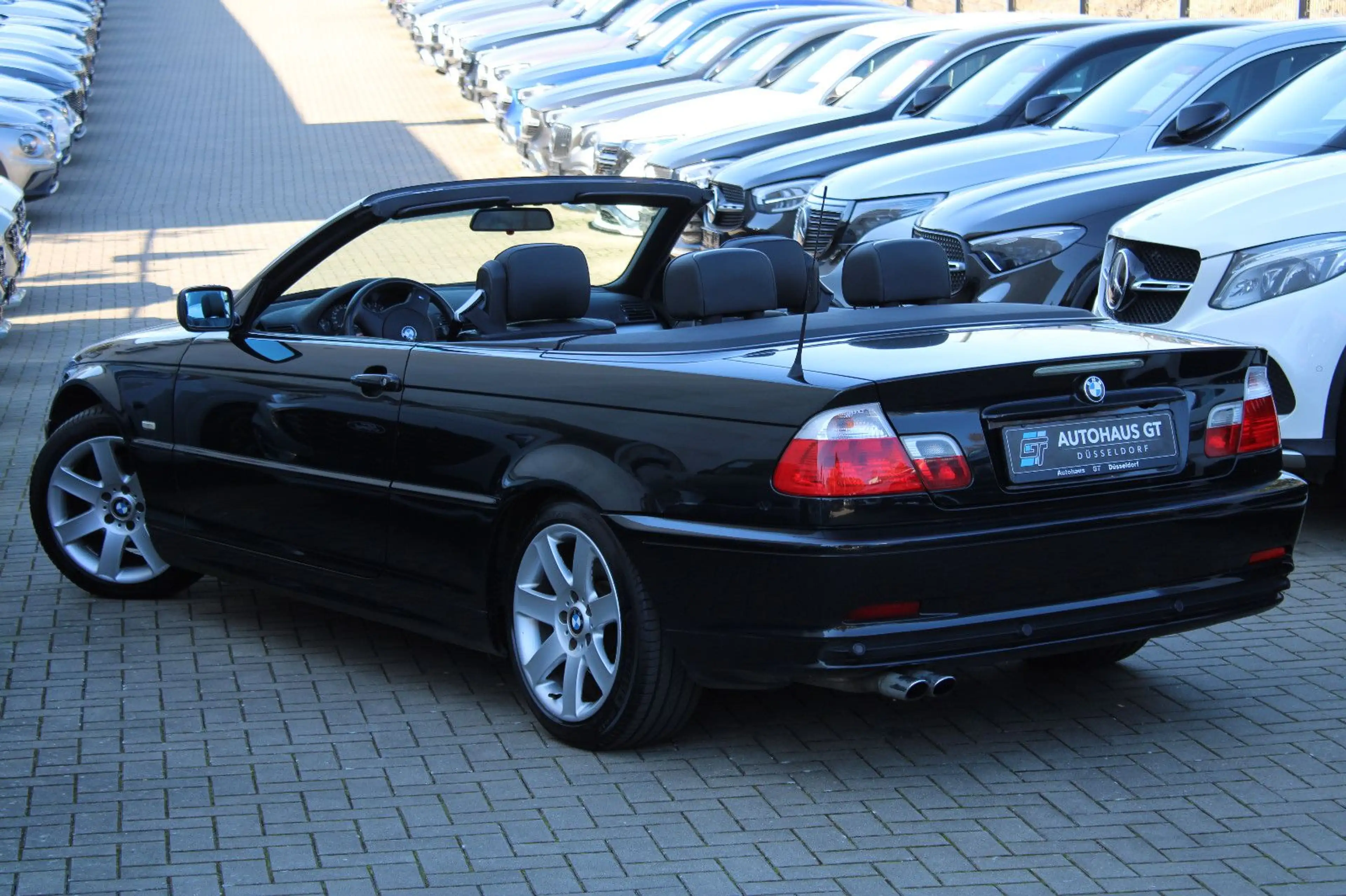 BMW 325 Ci Cabrio/Leder/1.Hand/Klima/Sitzhzg/PDC — photo 4