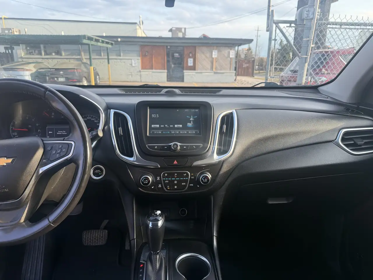 Chevrolet Equinox снимка Chevrolet Equinox