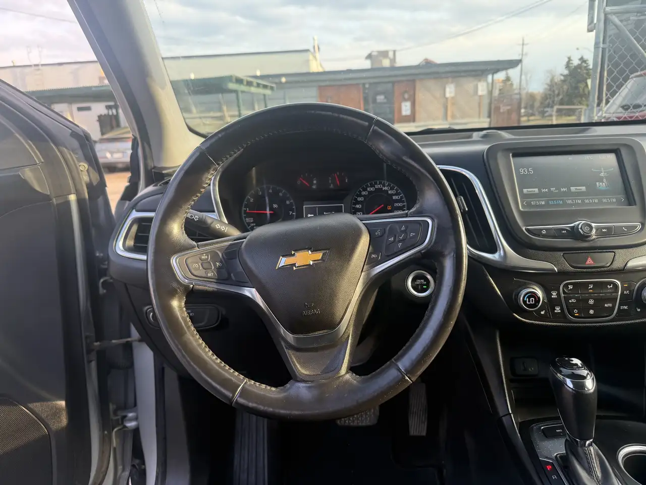 Chevrolet Equinox снимка Chevrolet Equinox