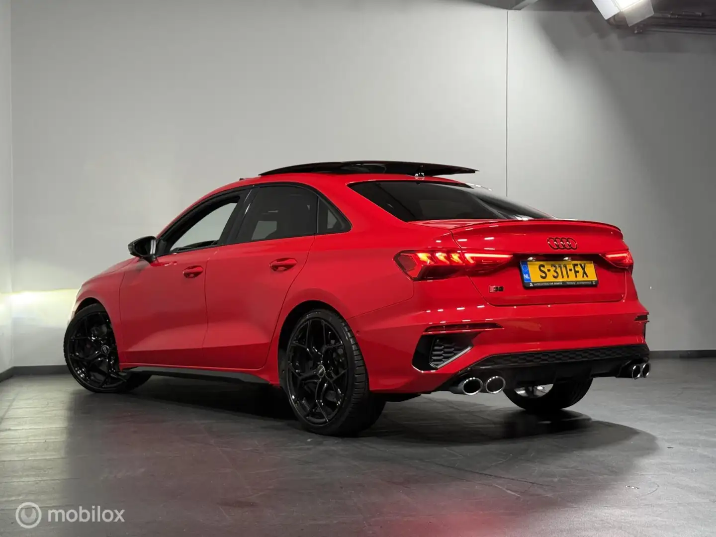 Audi S3 2.0 TFSI QUATTRO | UNIEK | LEDER | PANO | VOL! Rood - 2