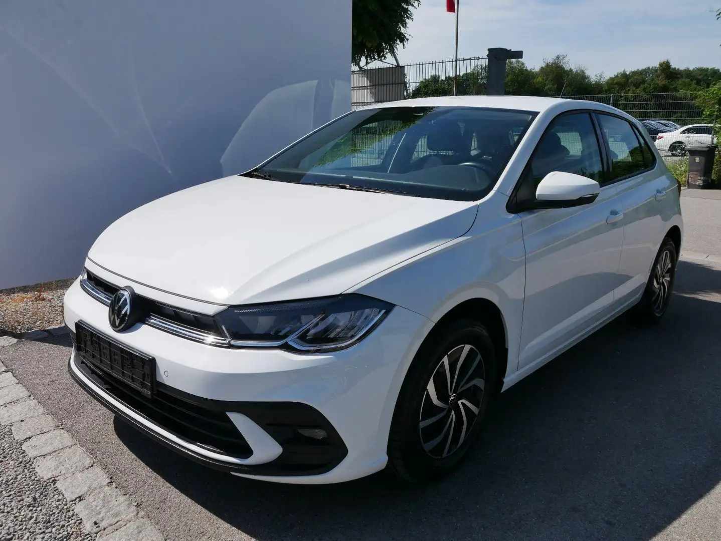 Volkswagen Polo 1.0 TSI DSG Life *PDC*KAMERA*LED*SHZ*SMARTLINK*15 Weiß - 1