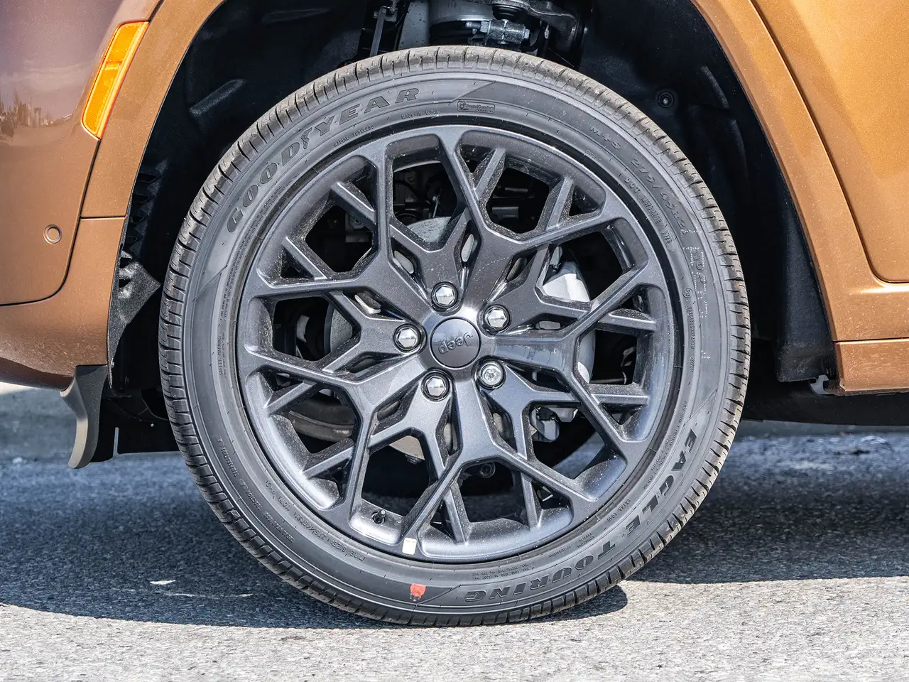 Jeep Grand Cherokee снимка Jeep Grand Cherokee