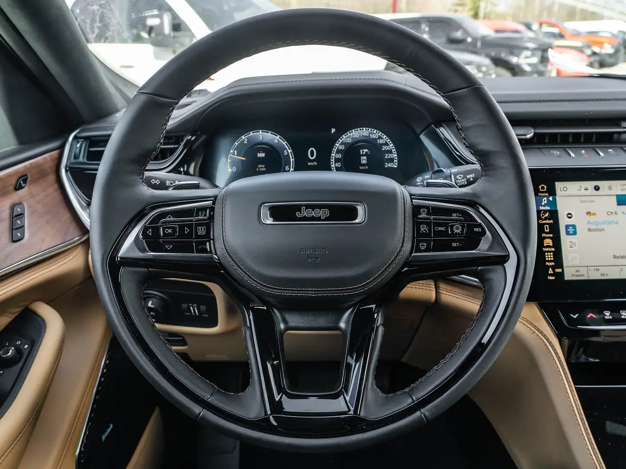 Jeep Grand Cherokee снимка Jeep Grand Cherokee