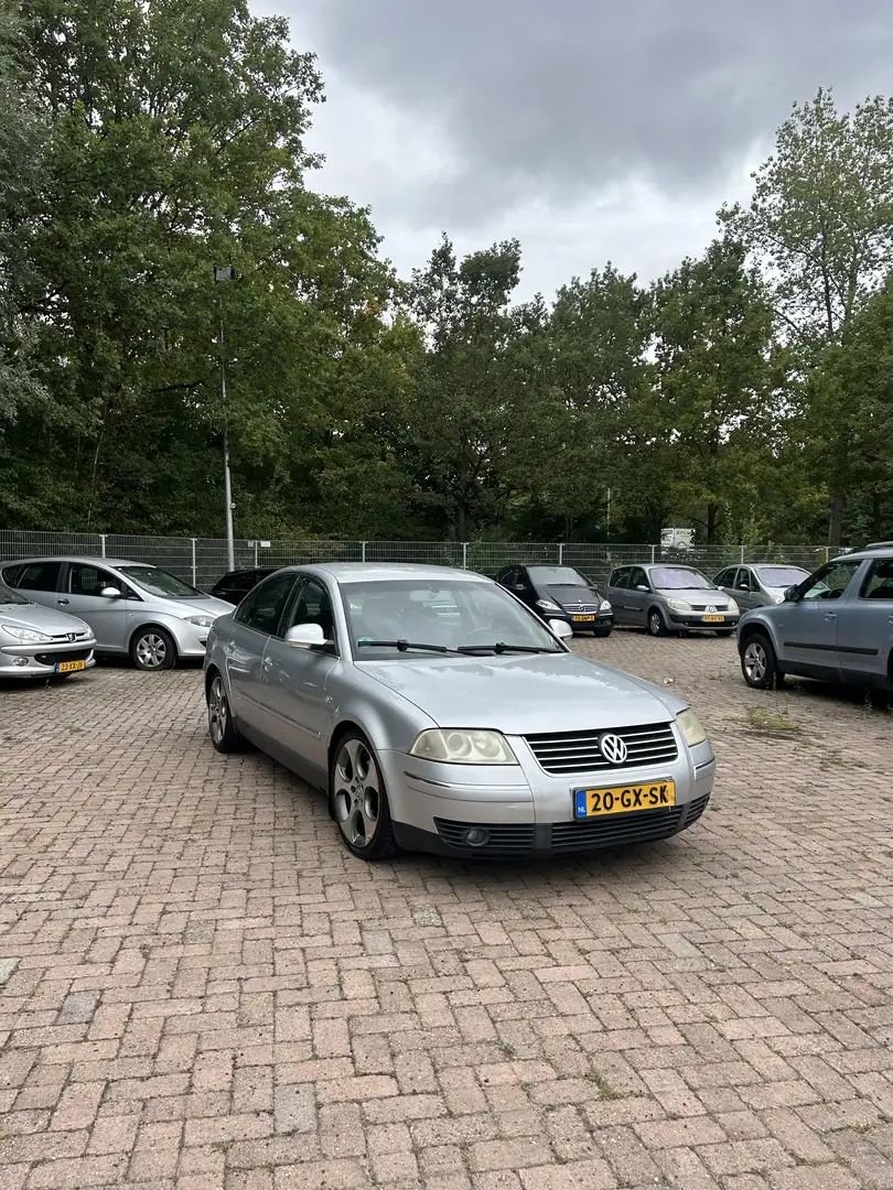 Volkswagen Passat 1.8 Turbo Highline stage 1 250pk +\- Grijs - 1