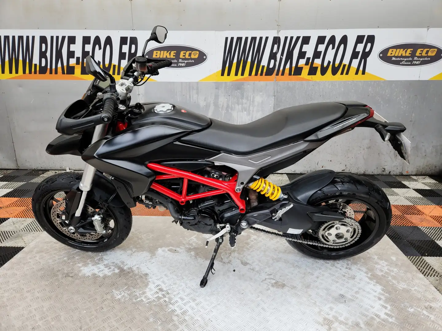 Ducati Hypermotard 821 Negro - 2