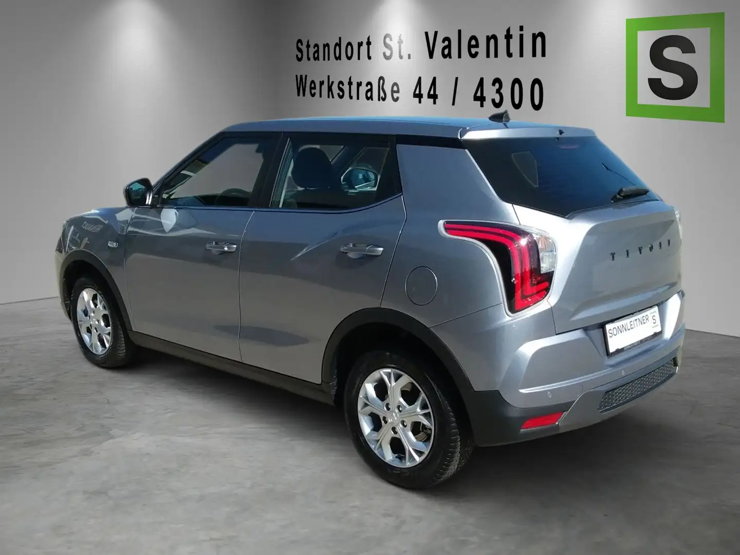 KGM Tivoli TIVOLI Style 1,5 T-GDi Grau - 2