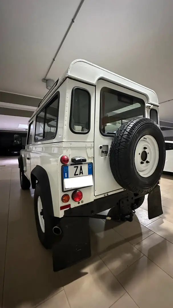 Land Rover Defender 90 DPF Station Wagon LXV - 1