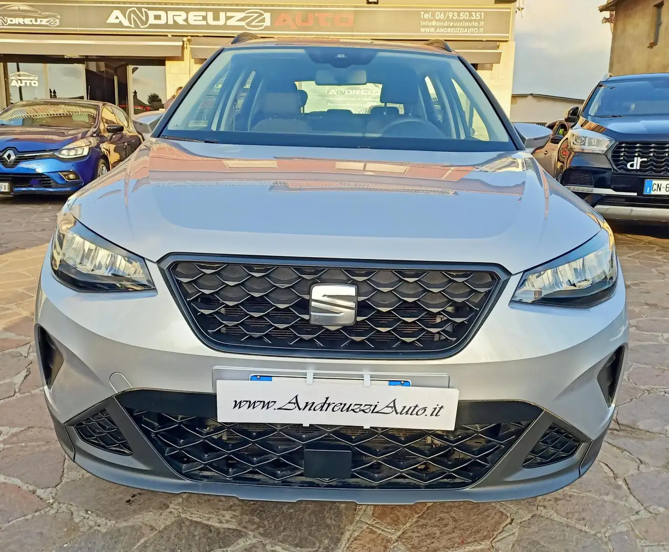 SEAT Arona 1.0 ecotsi Reference 95cv Grigio - 2