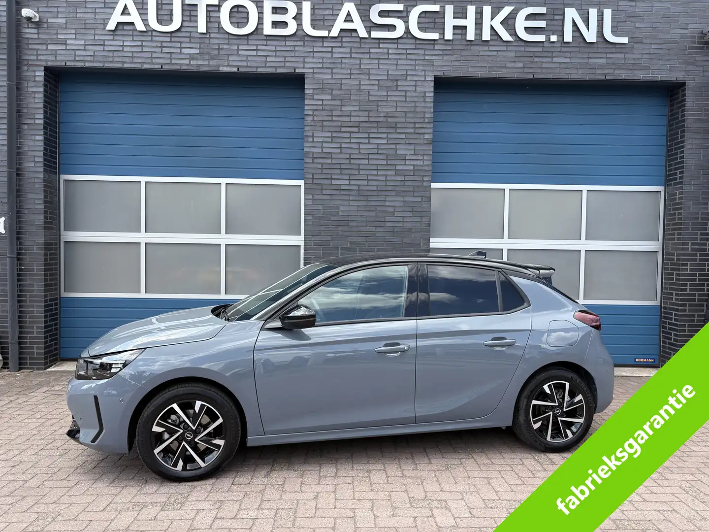Opel Corsa 1.2 Turbo GS, 130 pk, panodak,navi via app. Grigio - 1