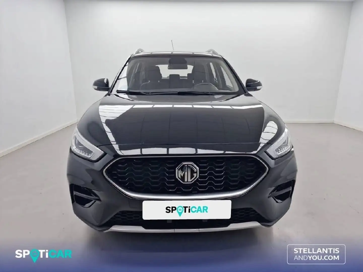 MG ZS 1.5 Luxury Schwarz - 2