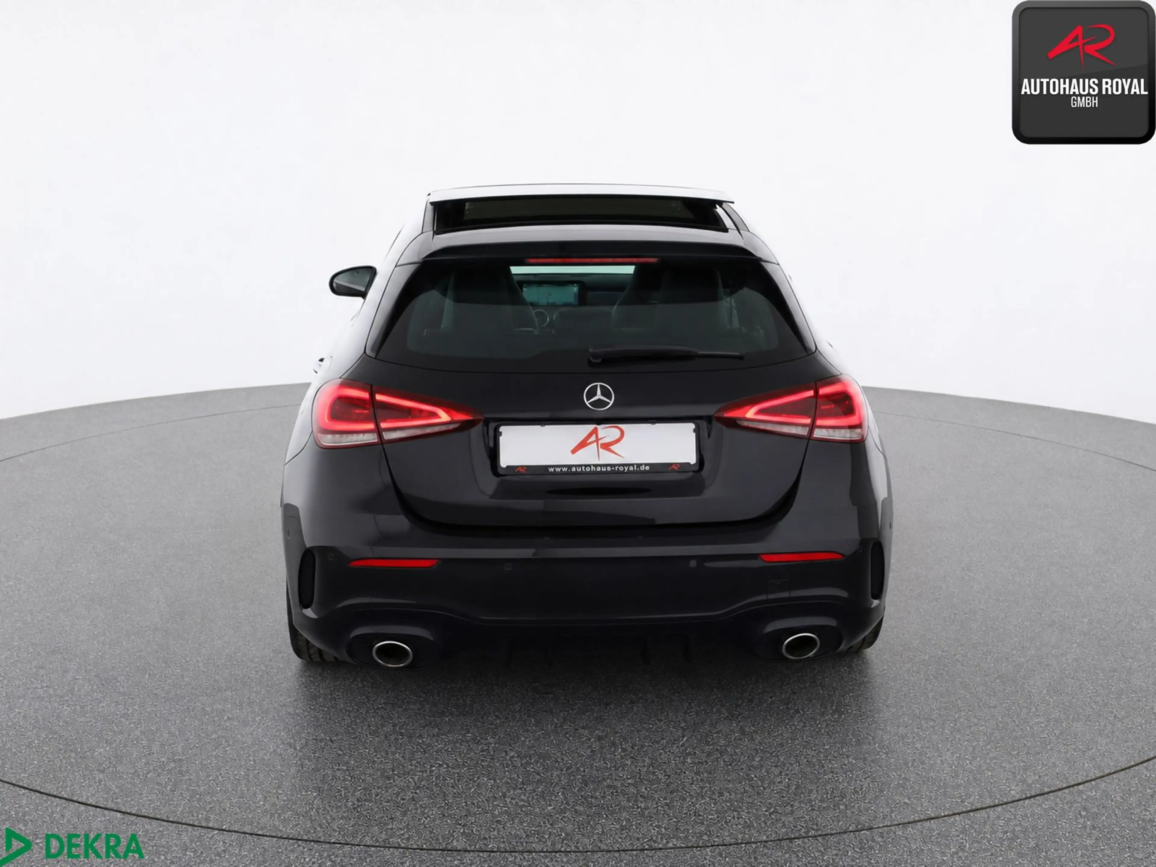 Mercedes-Benz A 35 AMG A 35 AMG 4M BURMESTER,SITZKLIMA,360GRAD,BICOLOUR — photo 4
