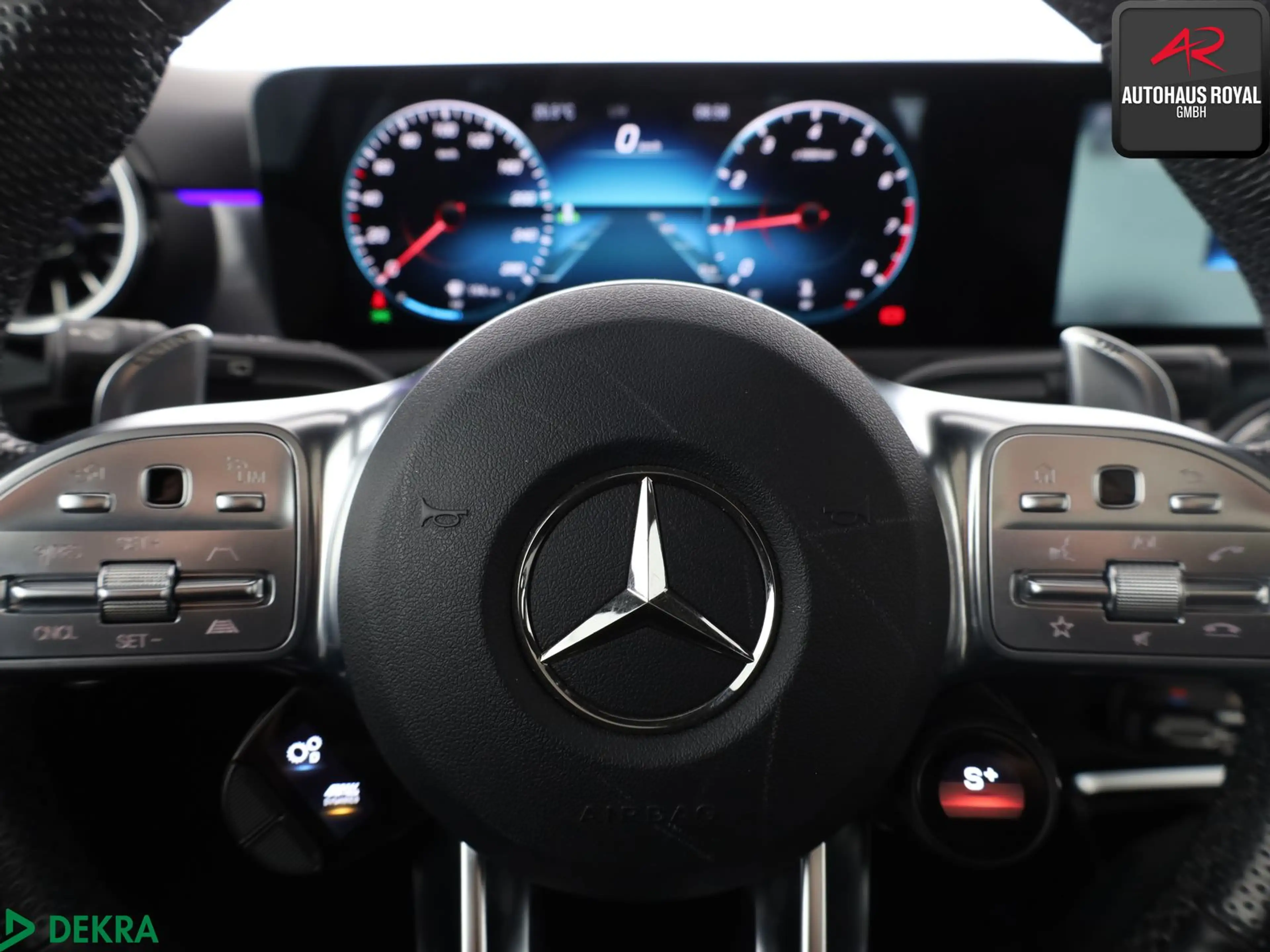 Mercedes-Benz A 35 AMG A 35 AMG 4M BURMESTER,SITZKLIMA,360GRAD,BICOLOUR — photo 11