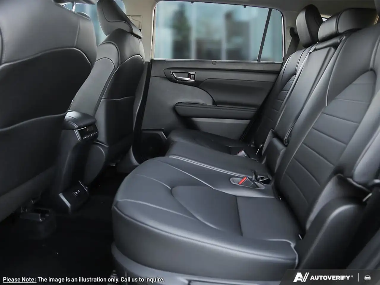 Toyota Highlander снимка Toyota Highlander