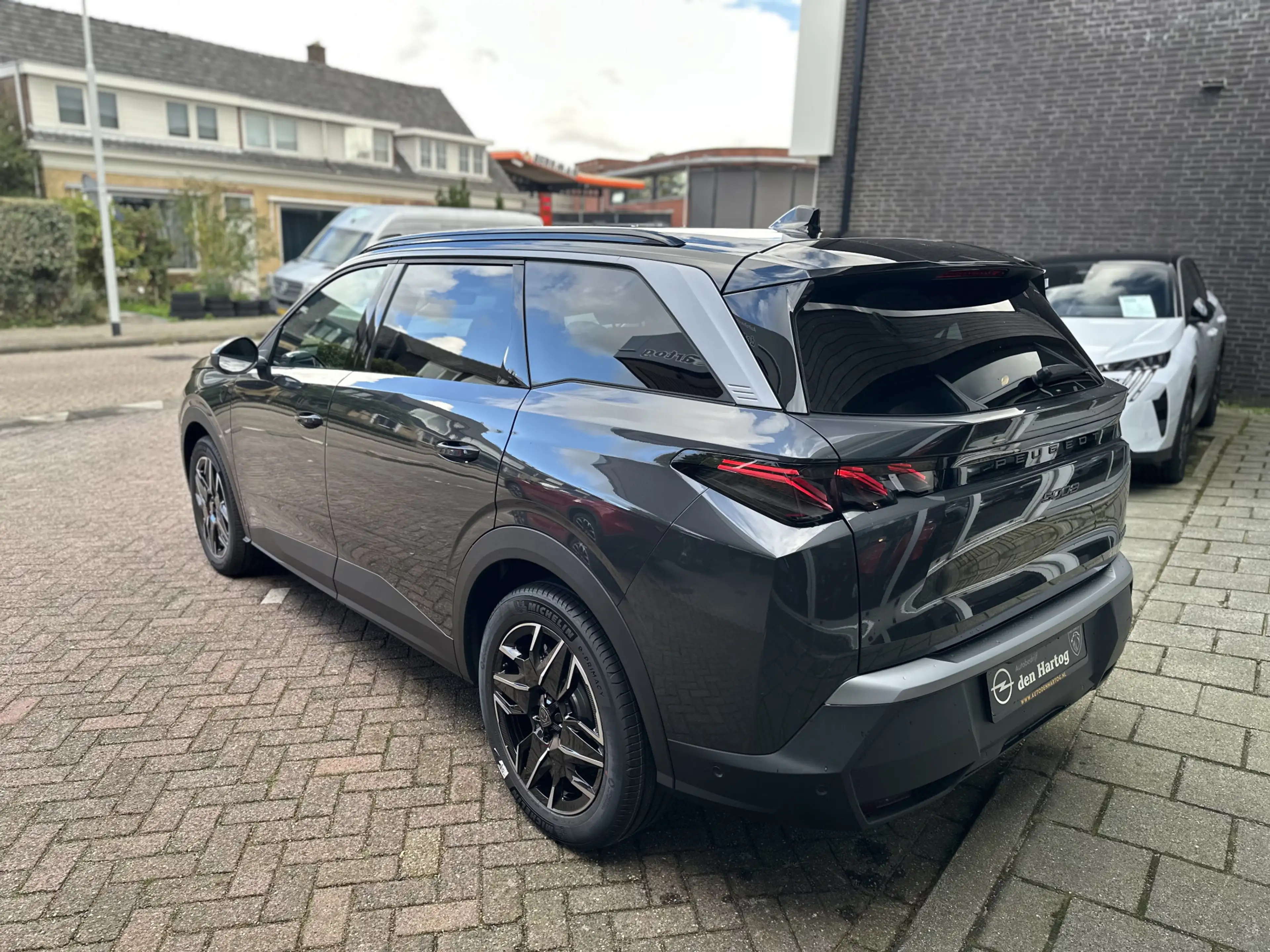 Peugeot 5008 1.2 Hybrid 145 GT Exclusive 7p €12.831,- korting/T — photo 47
