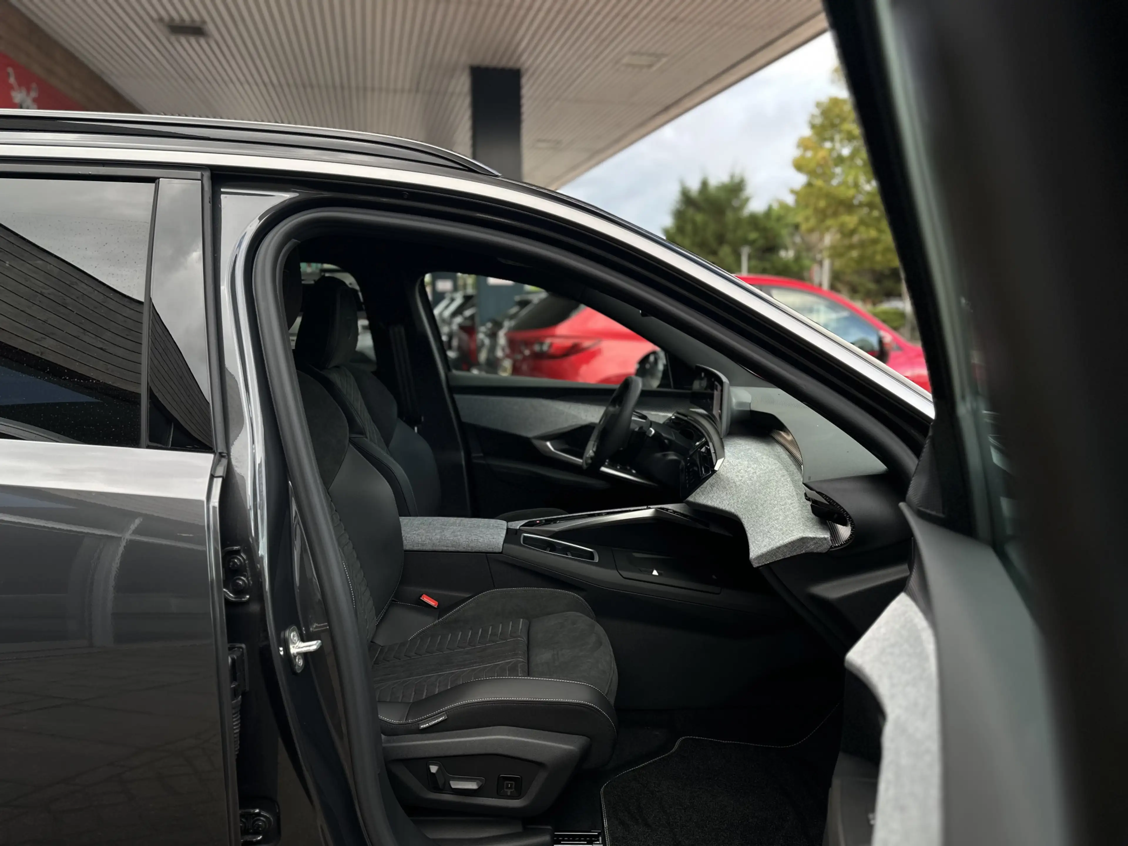 Peugeot 5008 1.2 Hybrid 145 GT Exclusive 7p €12.831,- korting/T — photo 17