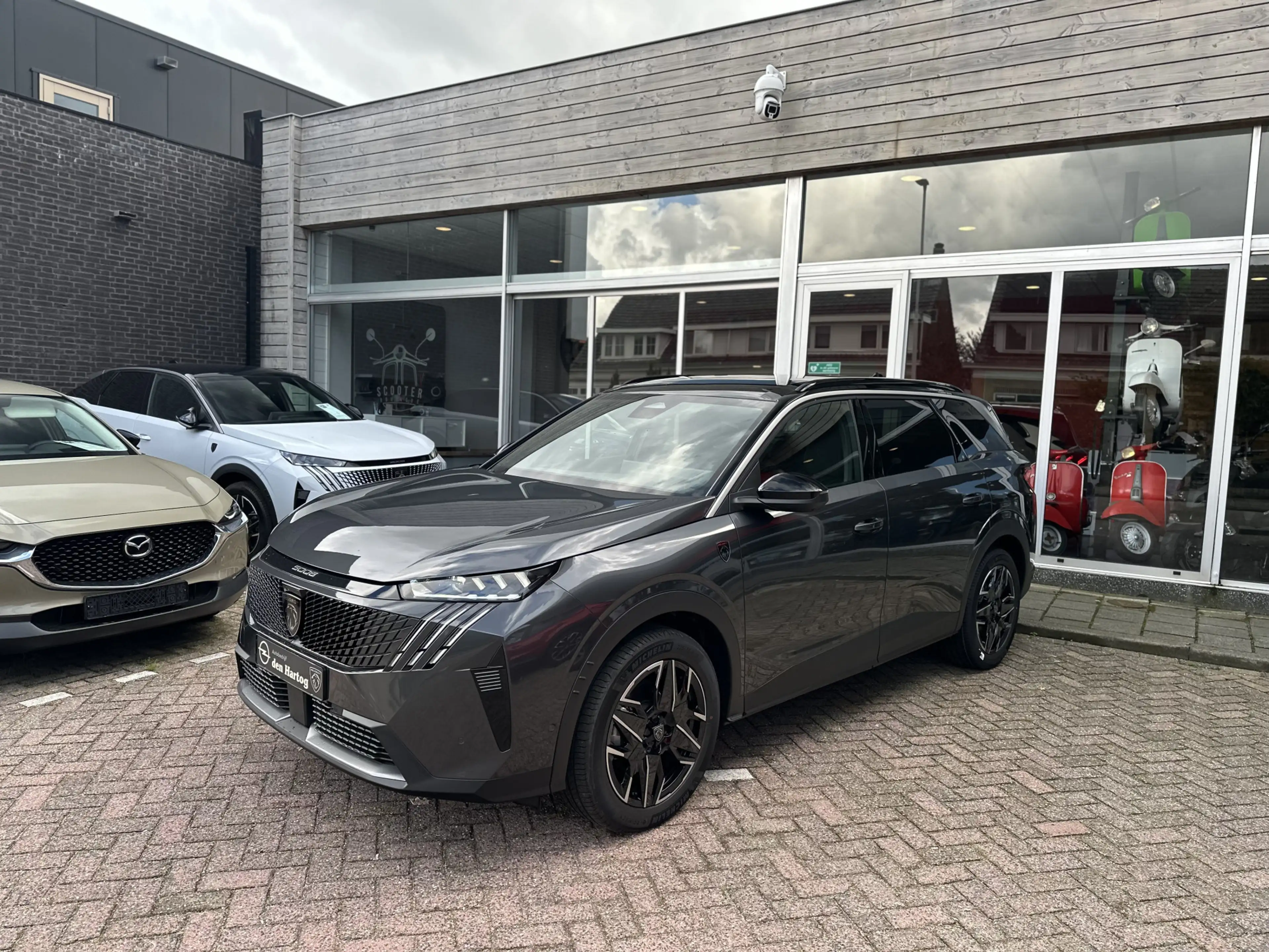 Peugeot 5008 1.2 Hybrid 145 GT Exclusive 7p €12.831,- korting/T — photo 46