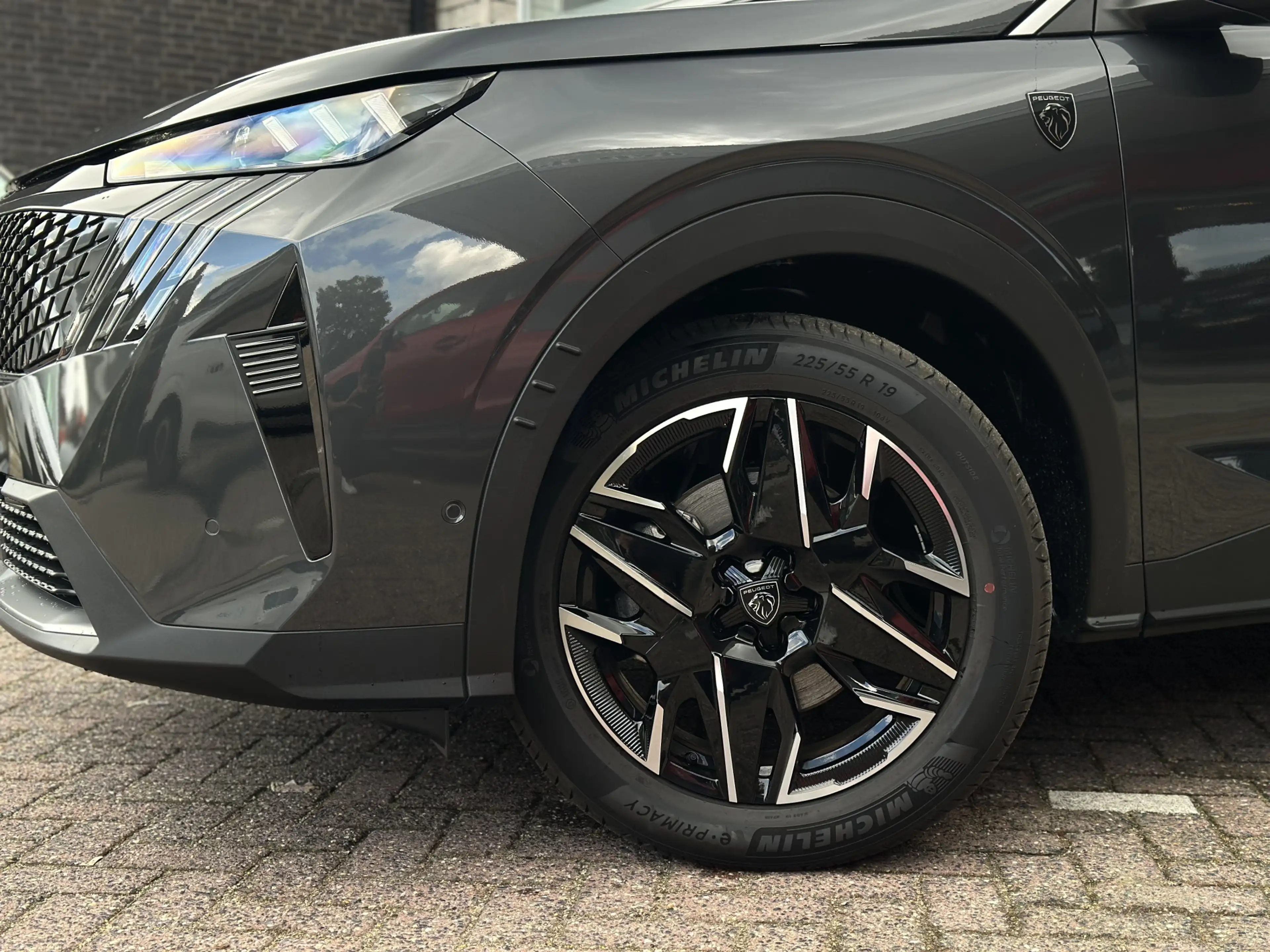Peugeot 5008 1.2 Hybrid 145 GT Exclusive 7p €12.831,- korting/T — photo 3