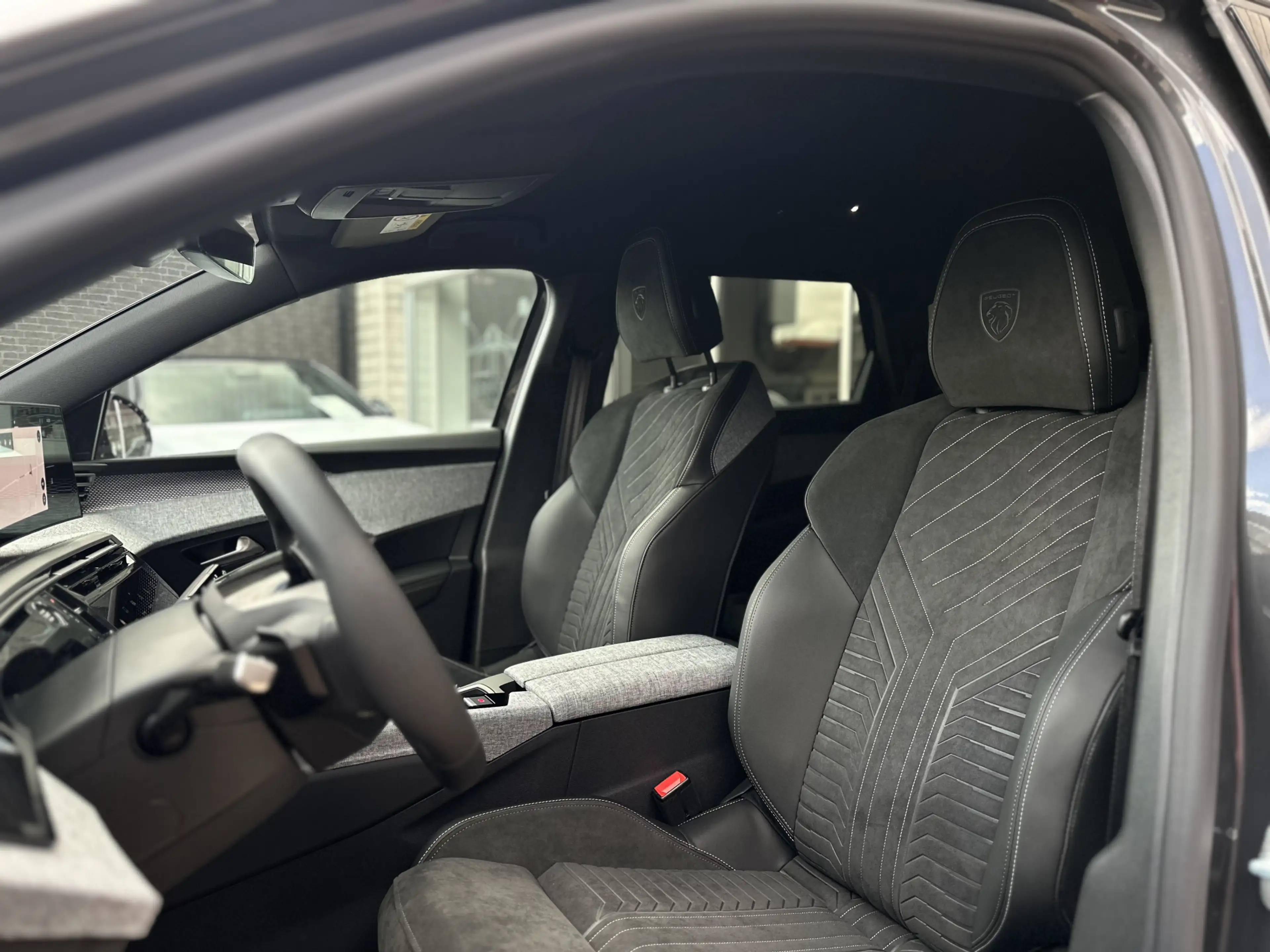 Peugeot 5008 1.2 Hybrid 145 GT Exclusive 7p €12.831,- korting/T — photo 26