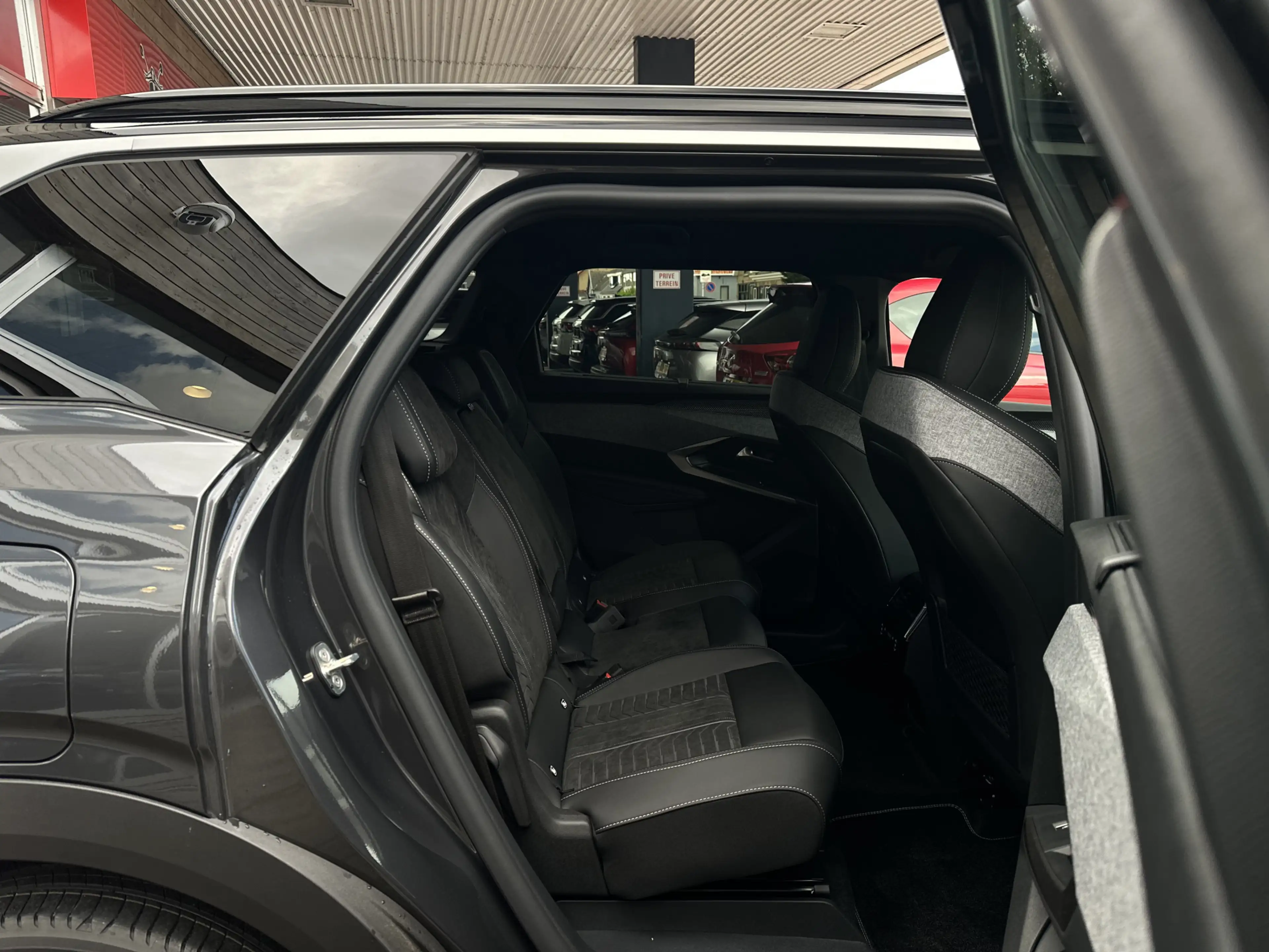 Peugeot 5008 1.2 Hybrid 145 GT Exclusive 7p €12.831,- korting/T — photo 9