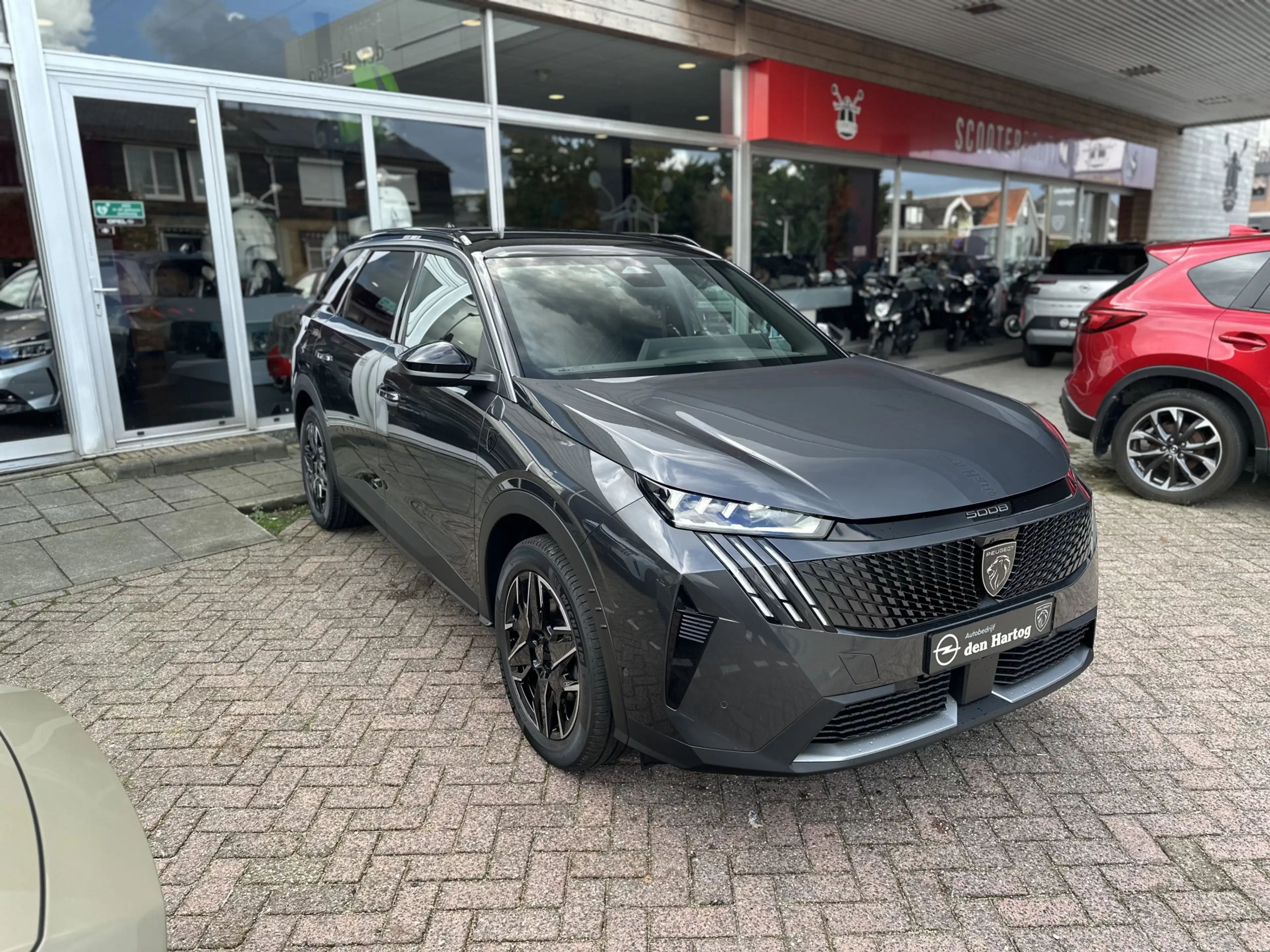 Peugeot 5008 1.2 Hybrid 145 GT Exclusive 7p €12.831,- korting/T — photo 49
