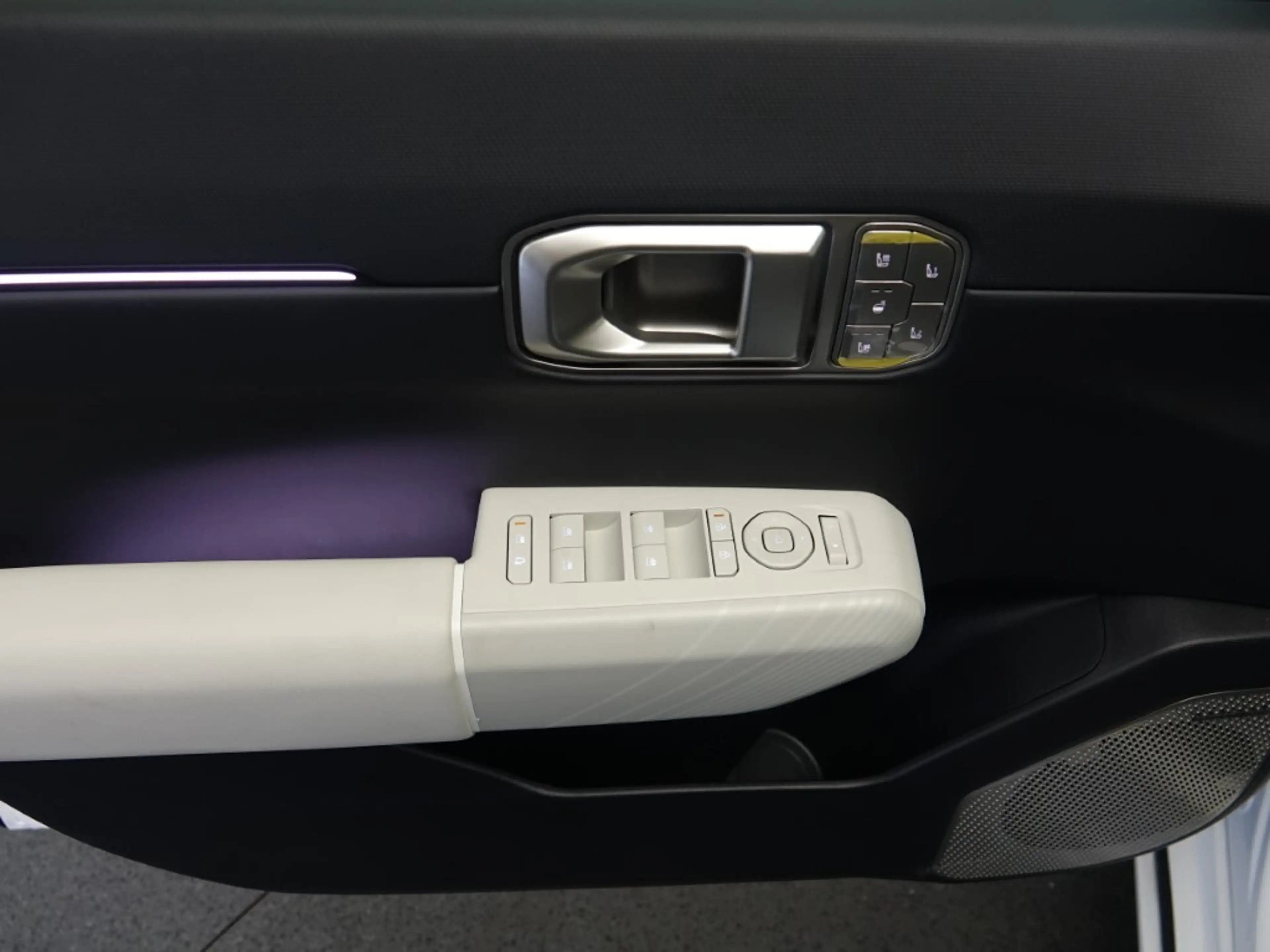 Kia EV4 HB FWD 81,4kWh GT-Line *VOLLAUSSTATTUNG* — photo 10