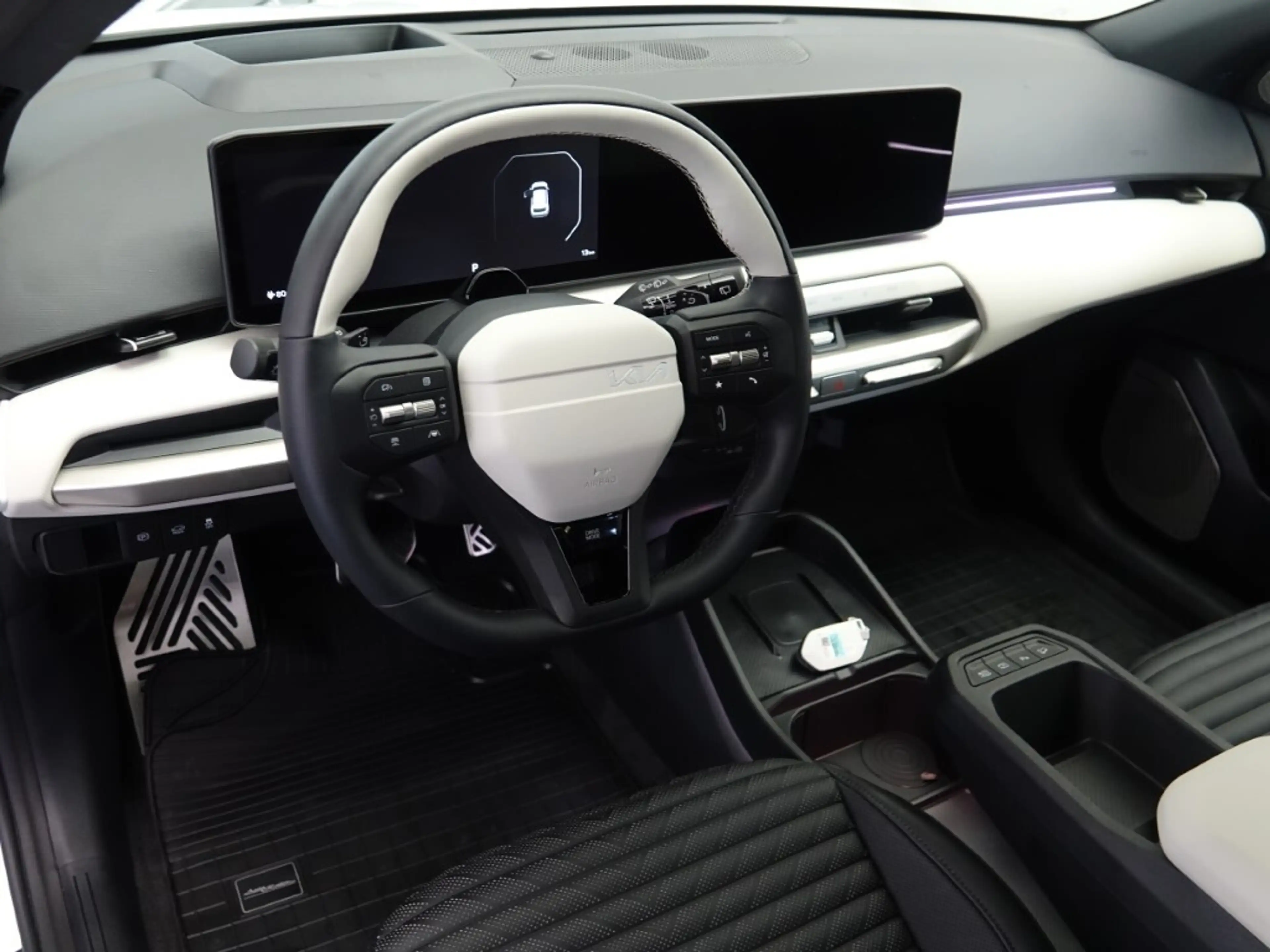 Kia EV4 HB FWD 81,4kWh GT-Line *VOLLAUSSTATTUNG* — photo 6
