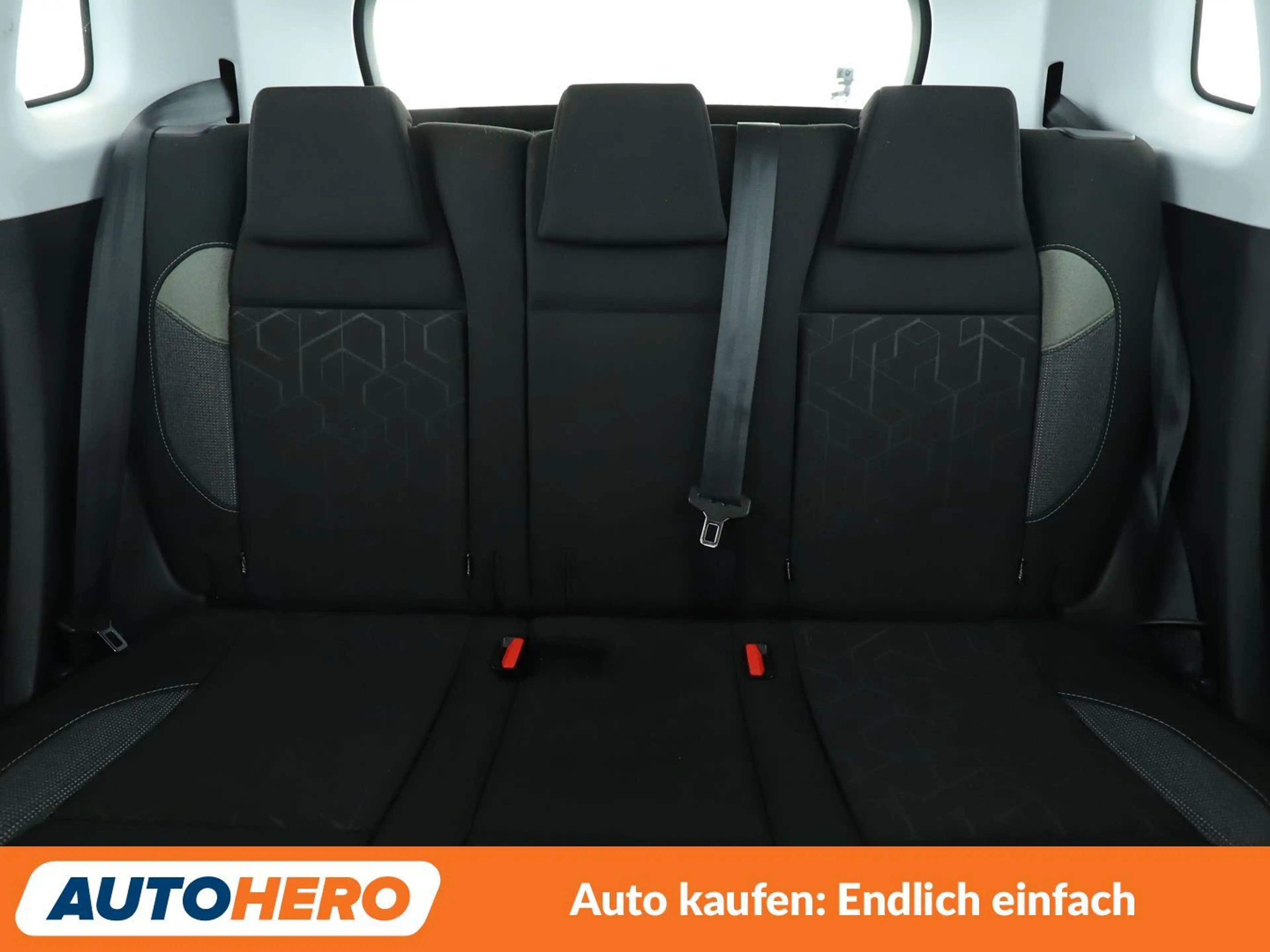 Peugeot 2008 1.2 e-VTi Active*PDC*SHZ*KLIMA*TEMPO*GARANTIE* — photo 15