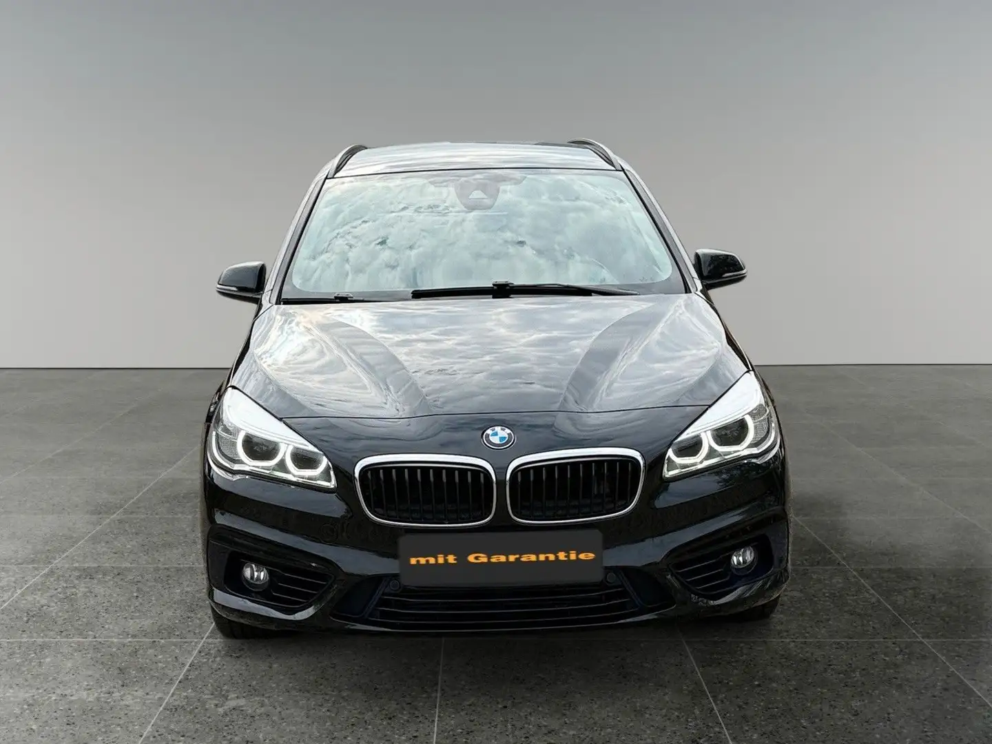 BMW 218 1.5-7 Sitzer-Kamera-Automatik Schwarz - 2