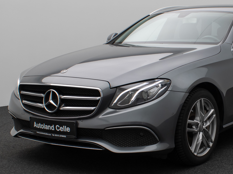Mercedes-Benz E 300 de Avantgarde Kamera AHK LED Standhzg AHK — photo 15