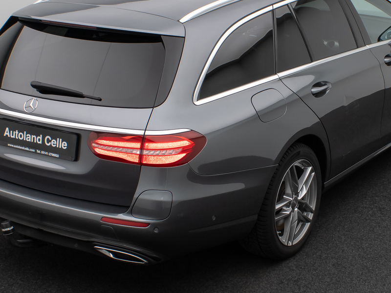 Mercedes-Benz E 300 de Avantgarde Kamera AHK LED Standhzg AHK — photo 14
