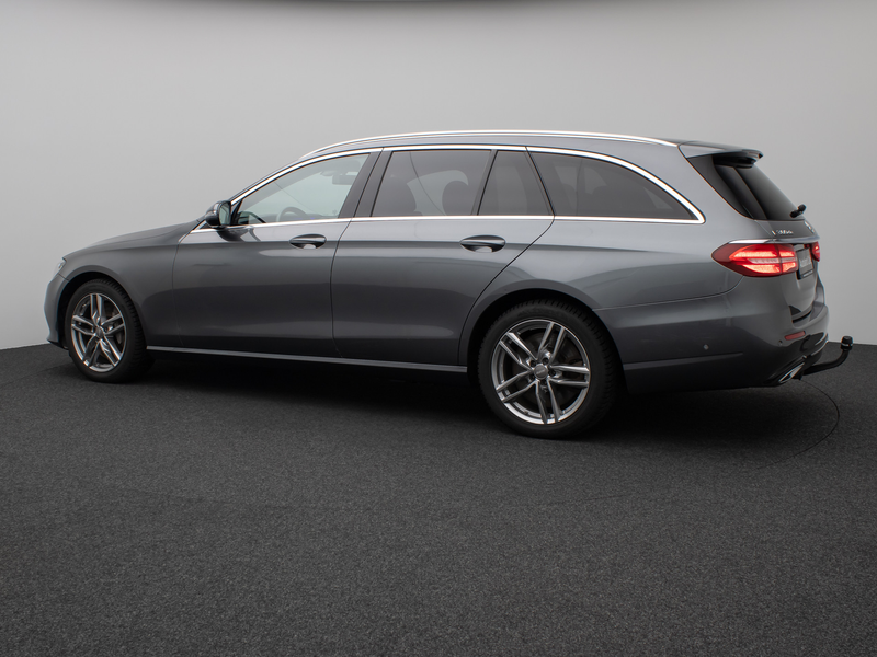 Mercedes-Benz E 300 de Avantgarde Kamera AHK LED Standhzg AHK — photo 10