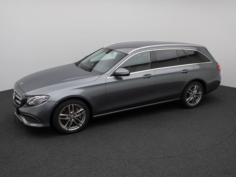 Mercedes-Benz E 300 de Avantgarde Kamera AHK LED Standhzg AHK — photo 12