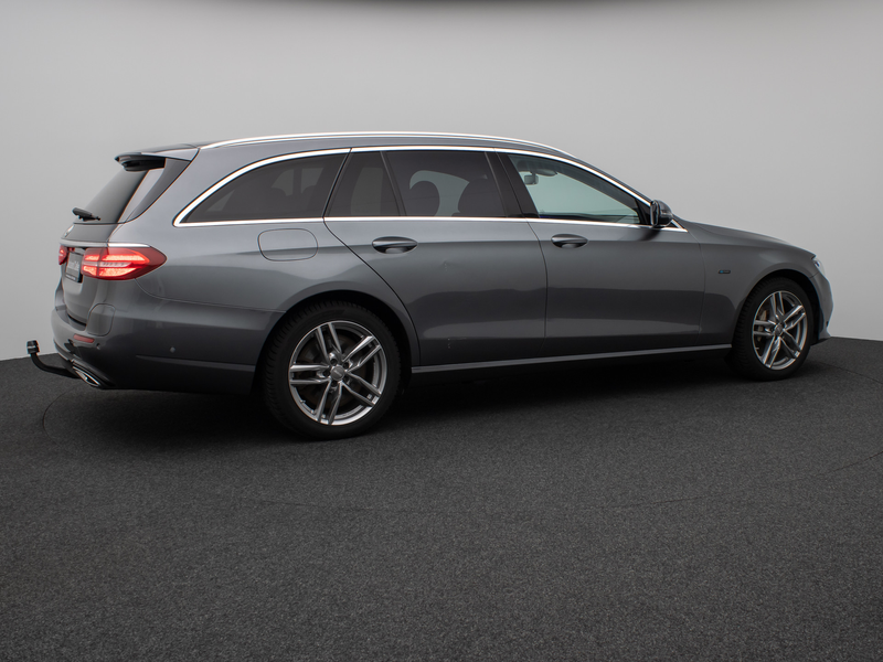 Mercedes-Benz E 300 de Avantgarde Kamera AHK LED Standhzg AHK — photo 6