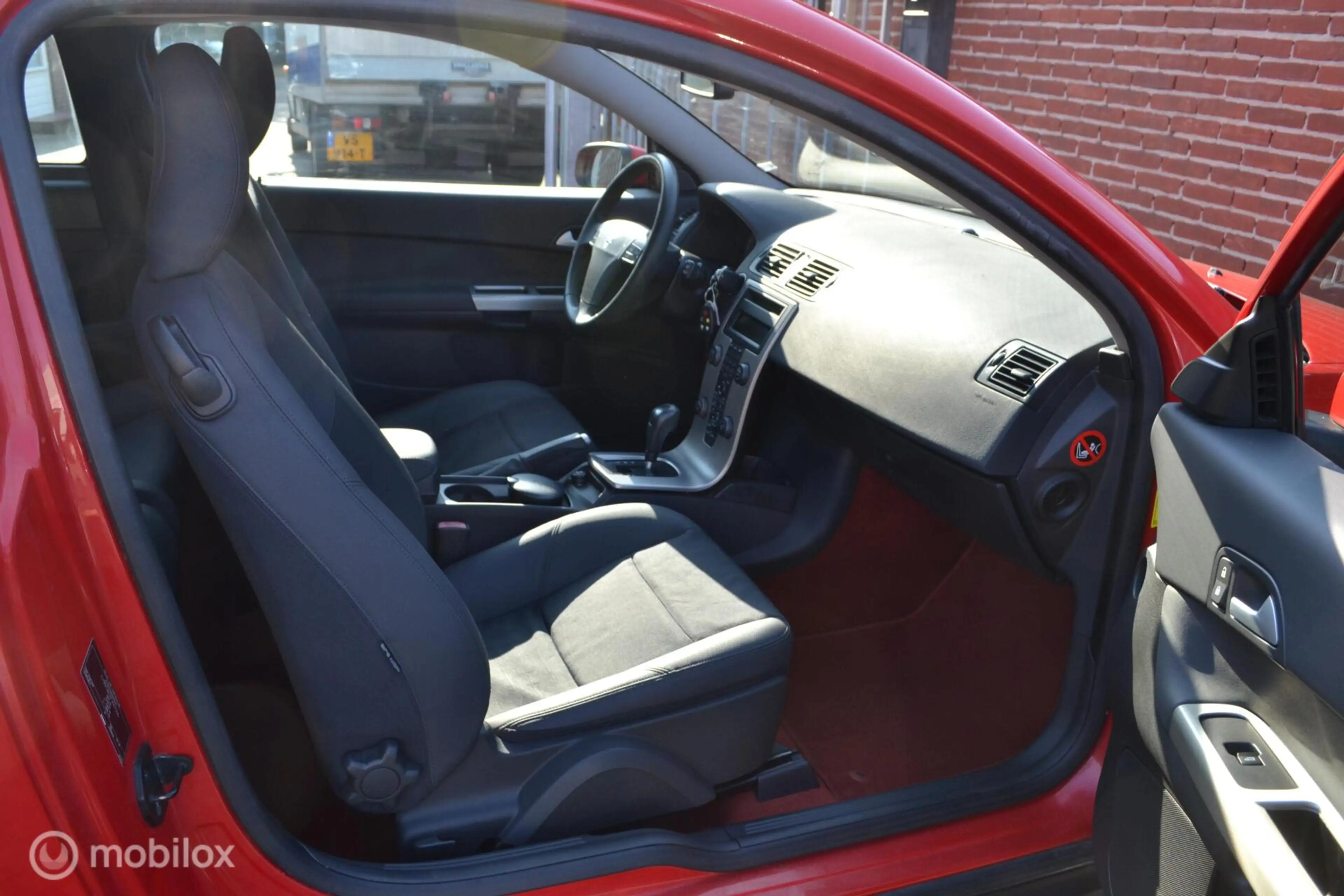 Volvo C30 2.4i Momentum | Youngtimer | ECC | Cruise — photo 13