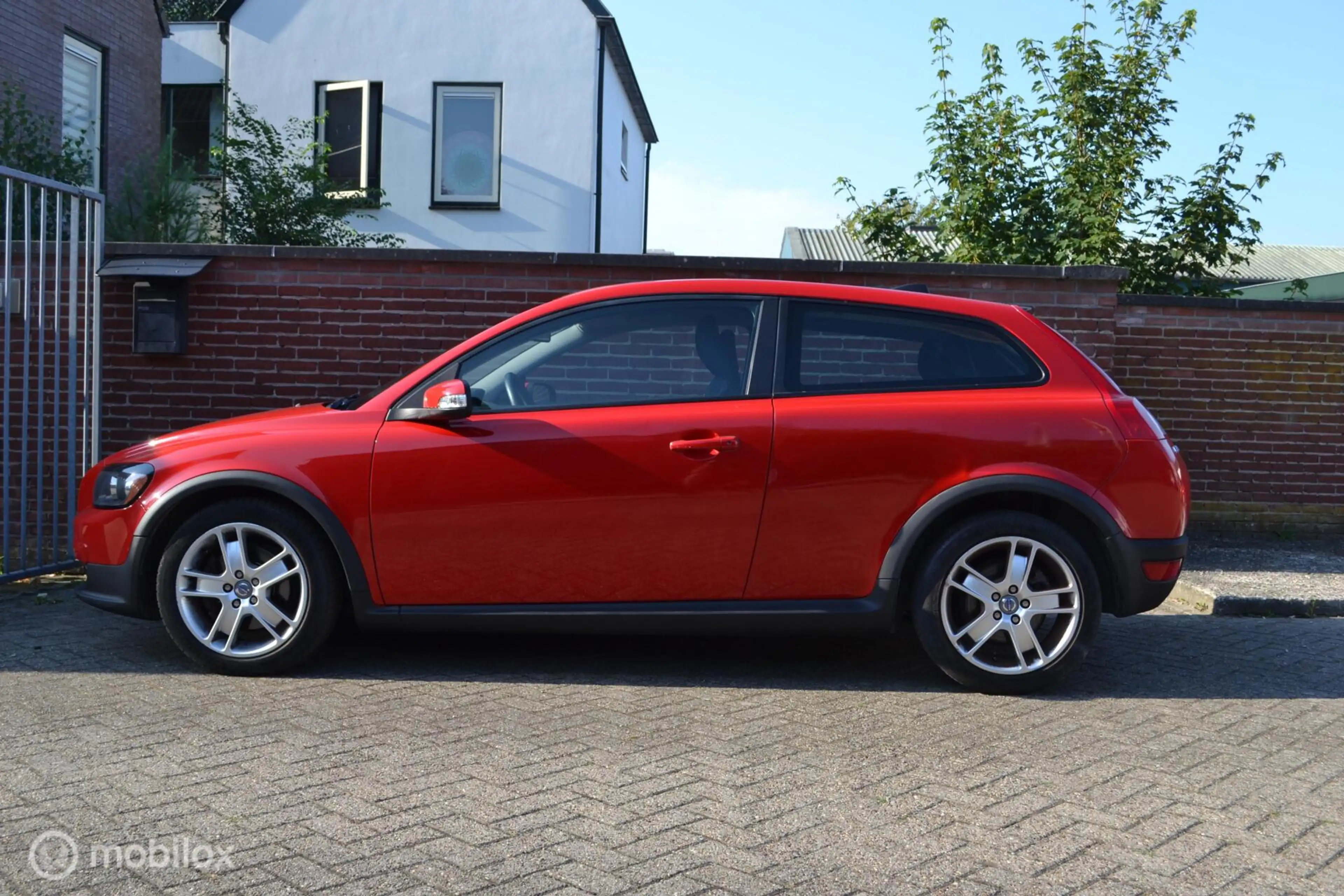 Volvo C30 2.4i Momentum | Youngtimer | ECC | Cruise — photo 3